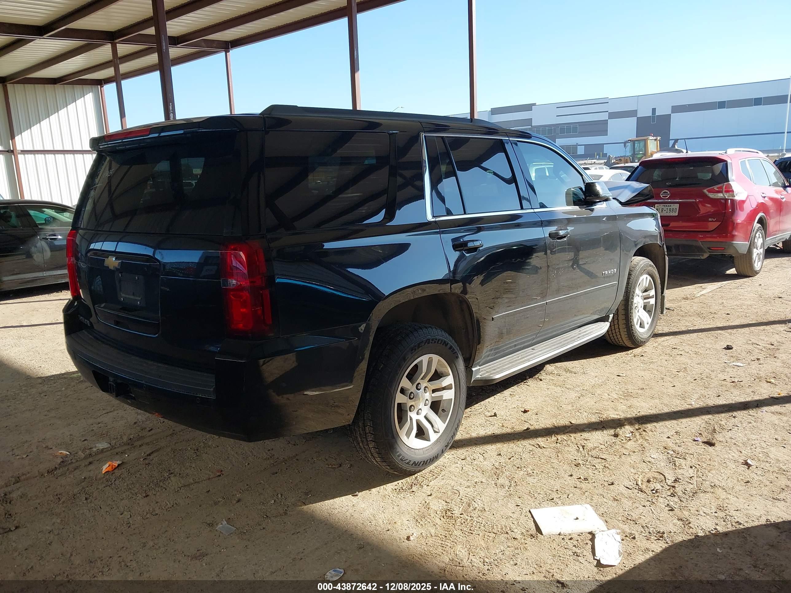 CHEVROLET TAHOE image 4