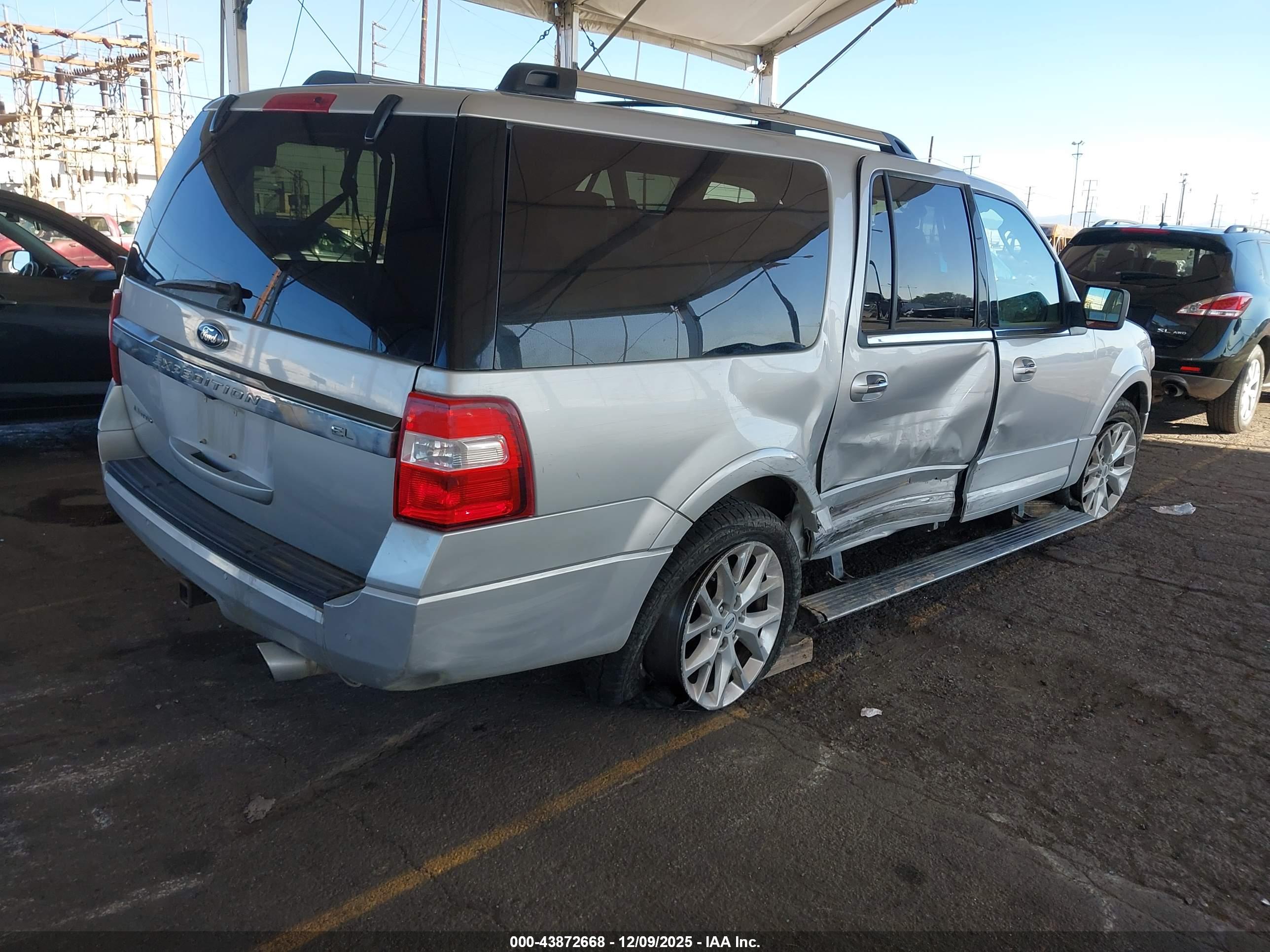 FORD EXPEDITION image 4