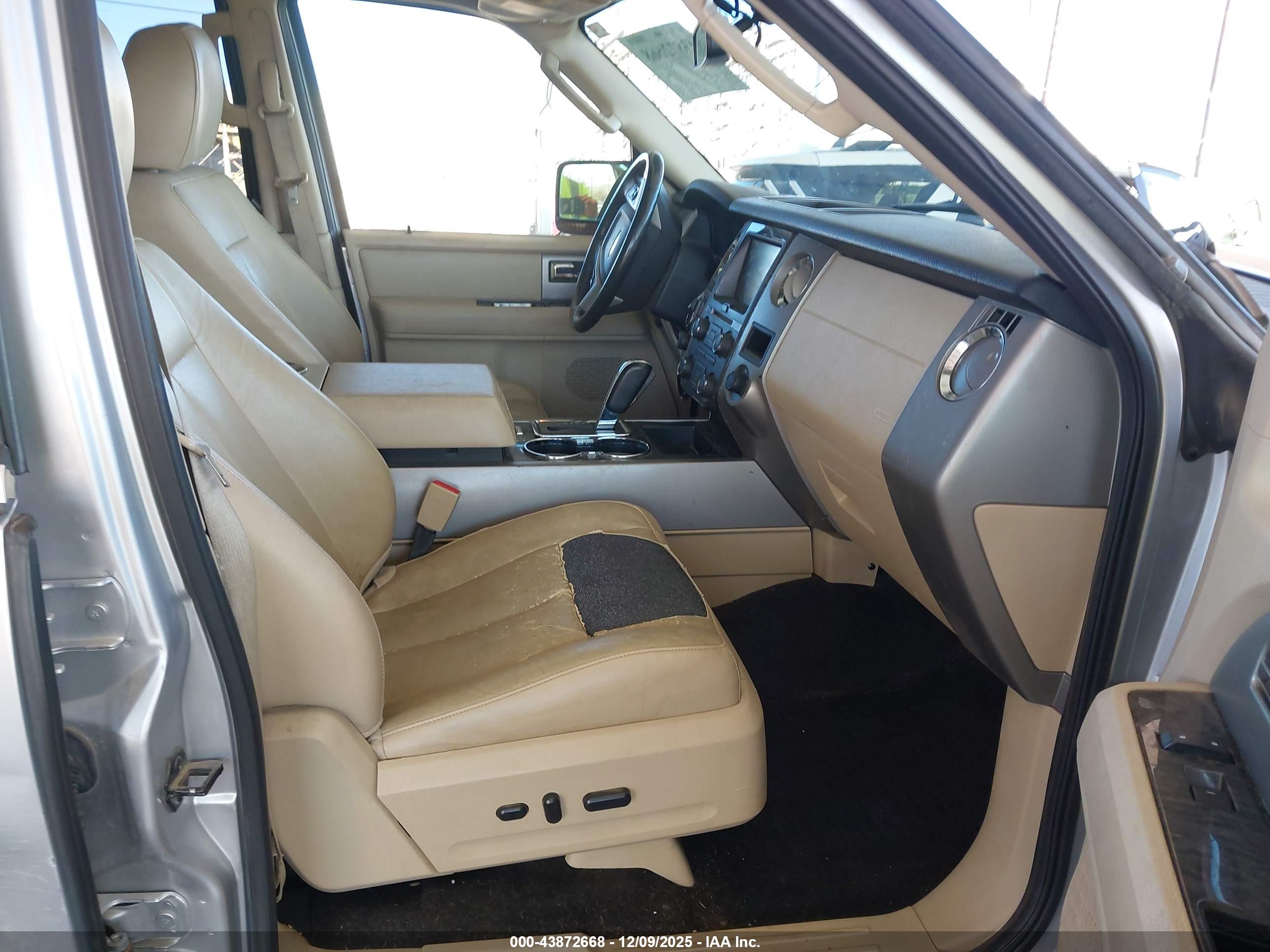FORD EXPEDITION image 5