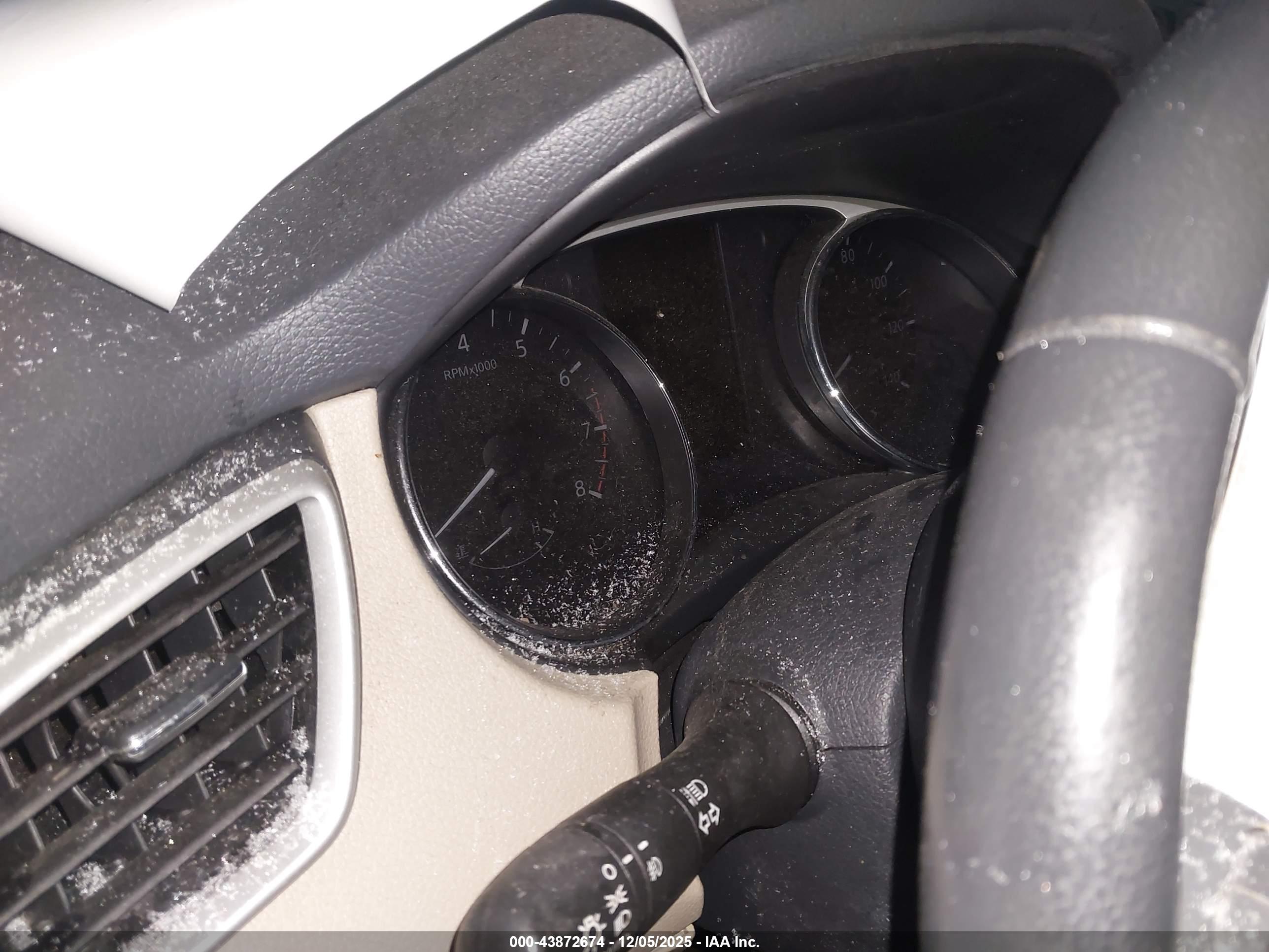 NISSAN ROGUE image 7