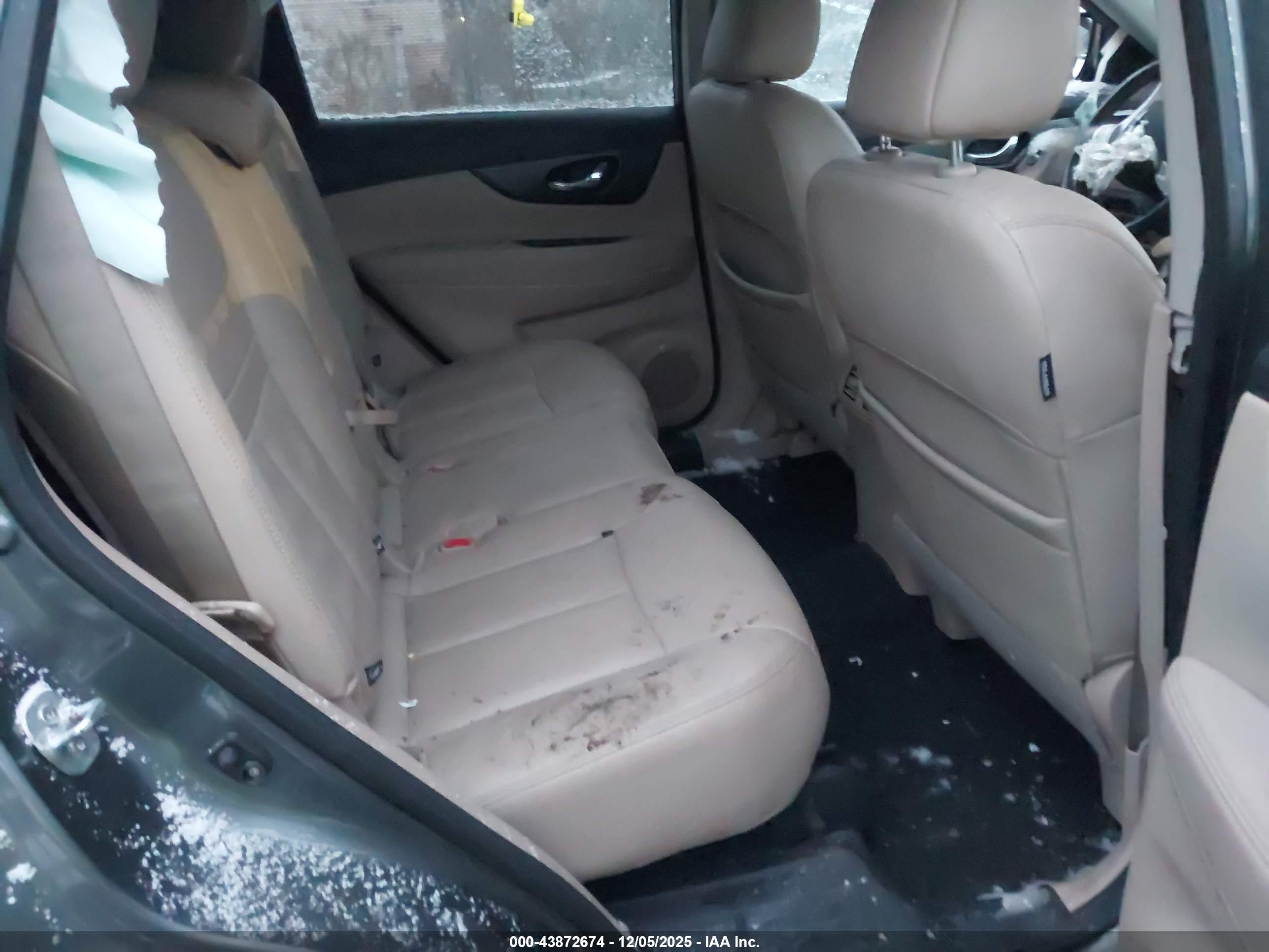 NISSAN ROGUE image 8