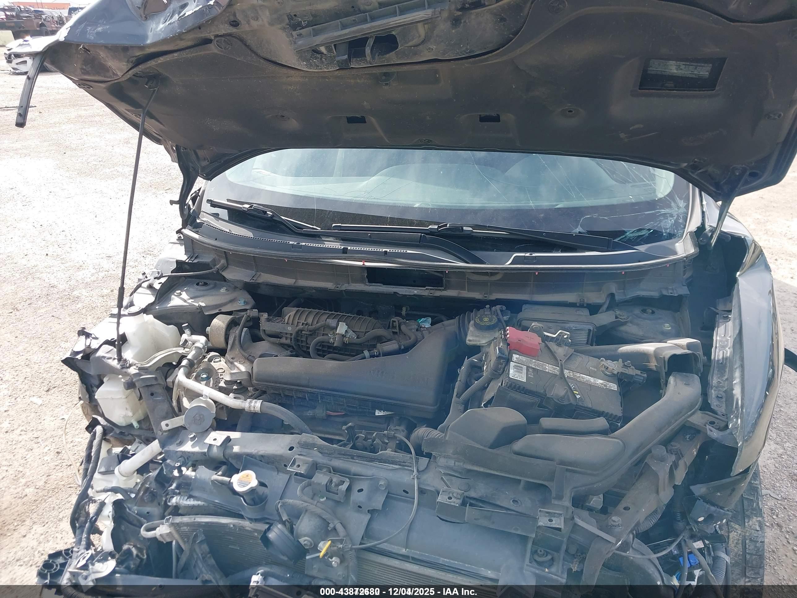 NISSAN ROGUE image 10