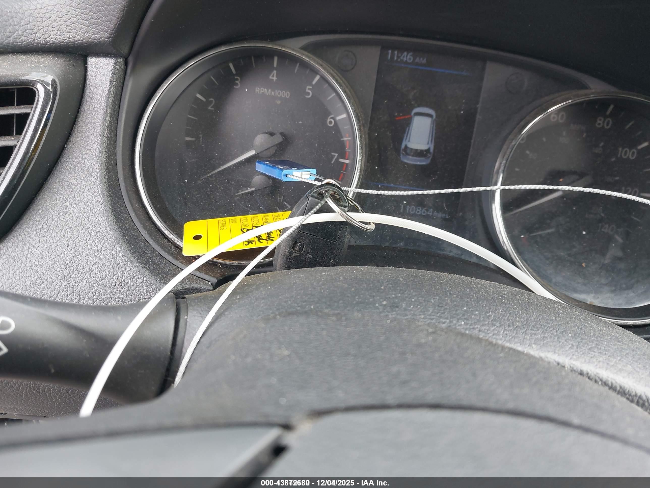 NISSAN ROGUE image 11