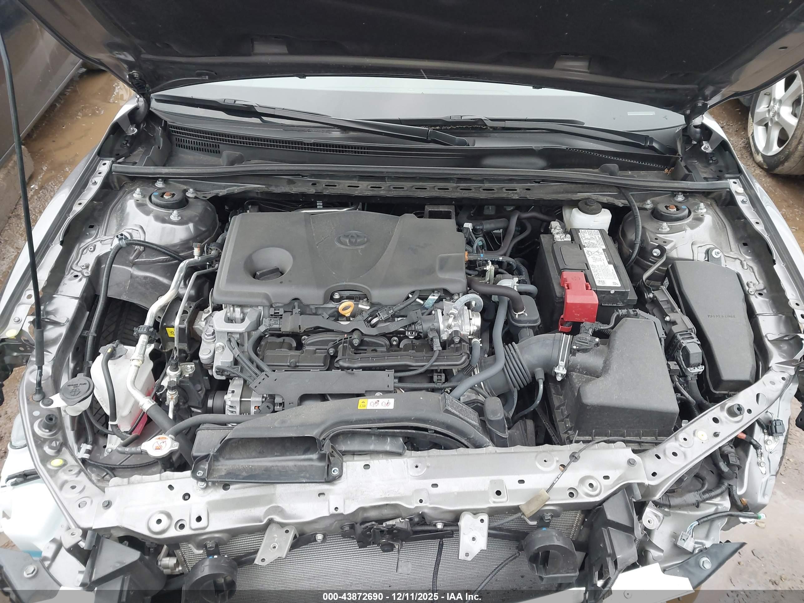 TOYOTA CAMRY image 10