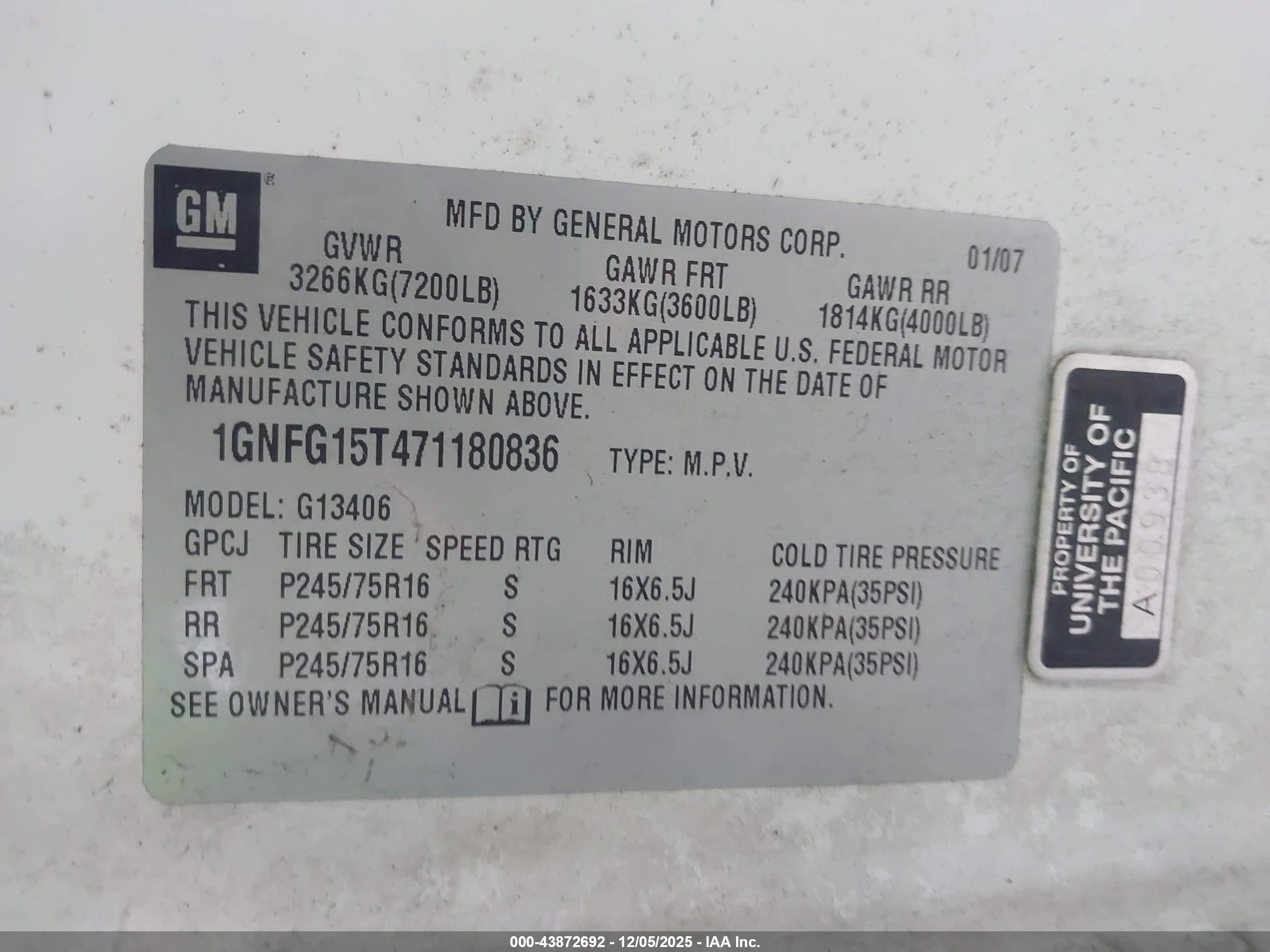 CHEVROLET EXPRESS image 9
