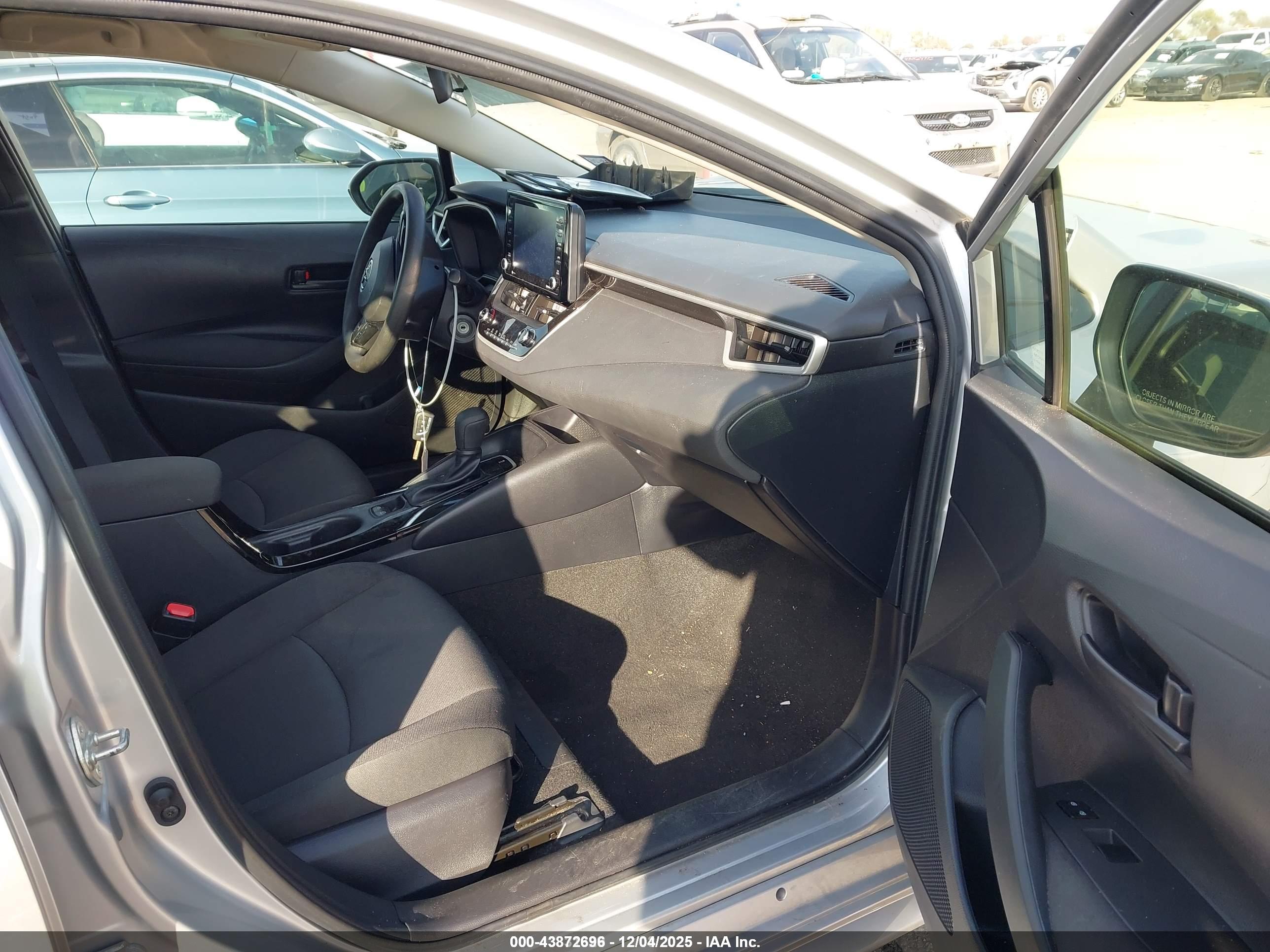 TOYOTA COROLLA image 5