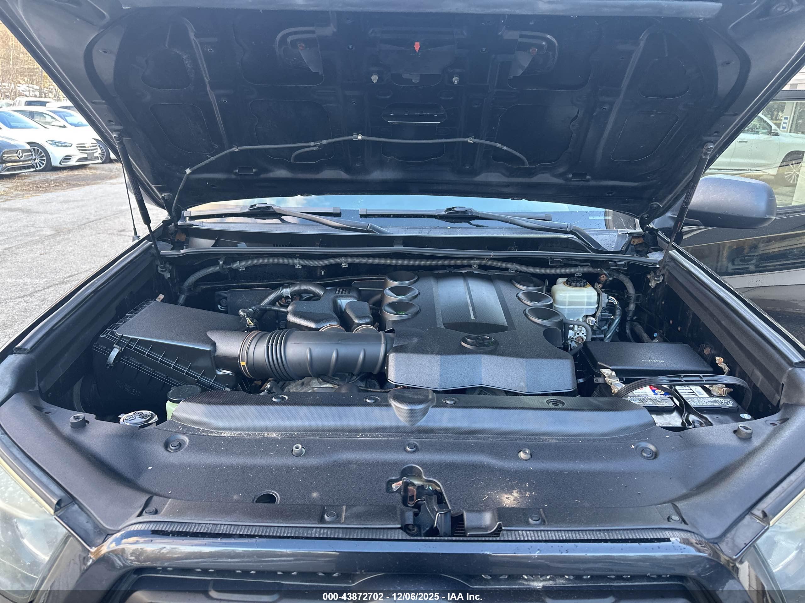 TOYOTA 4RUNNER image 10