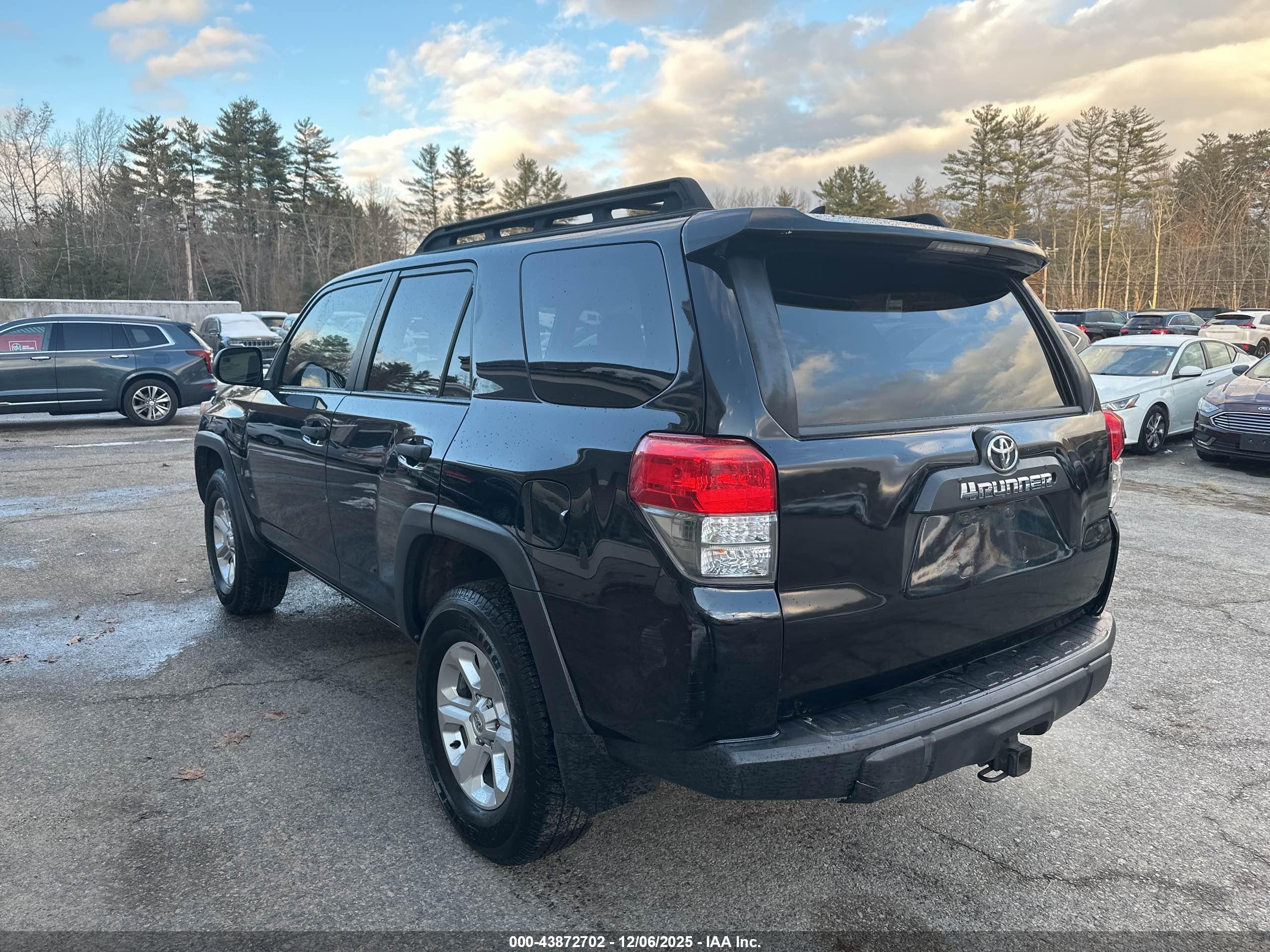 TOYOTA 4RUNNER image 3