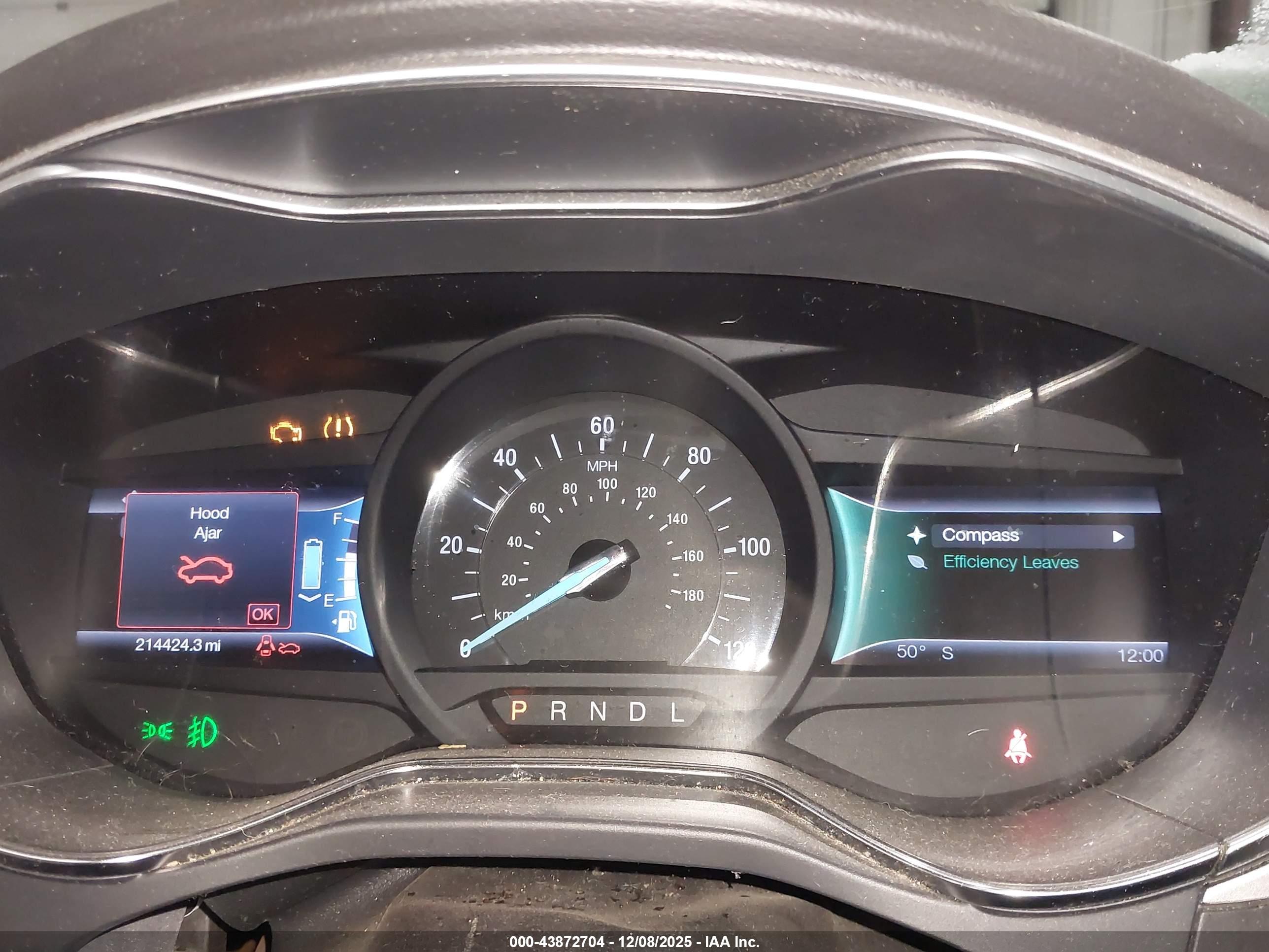 FORD FUSION image 7