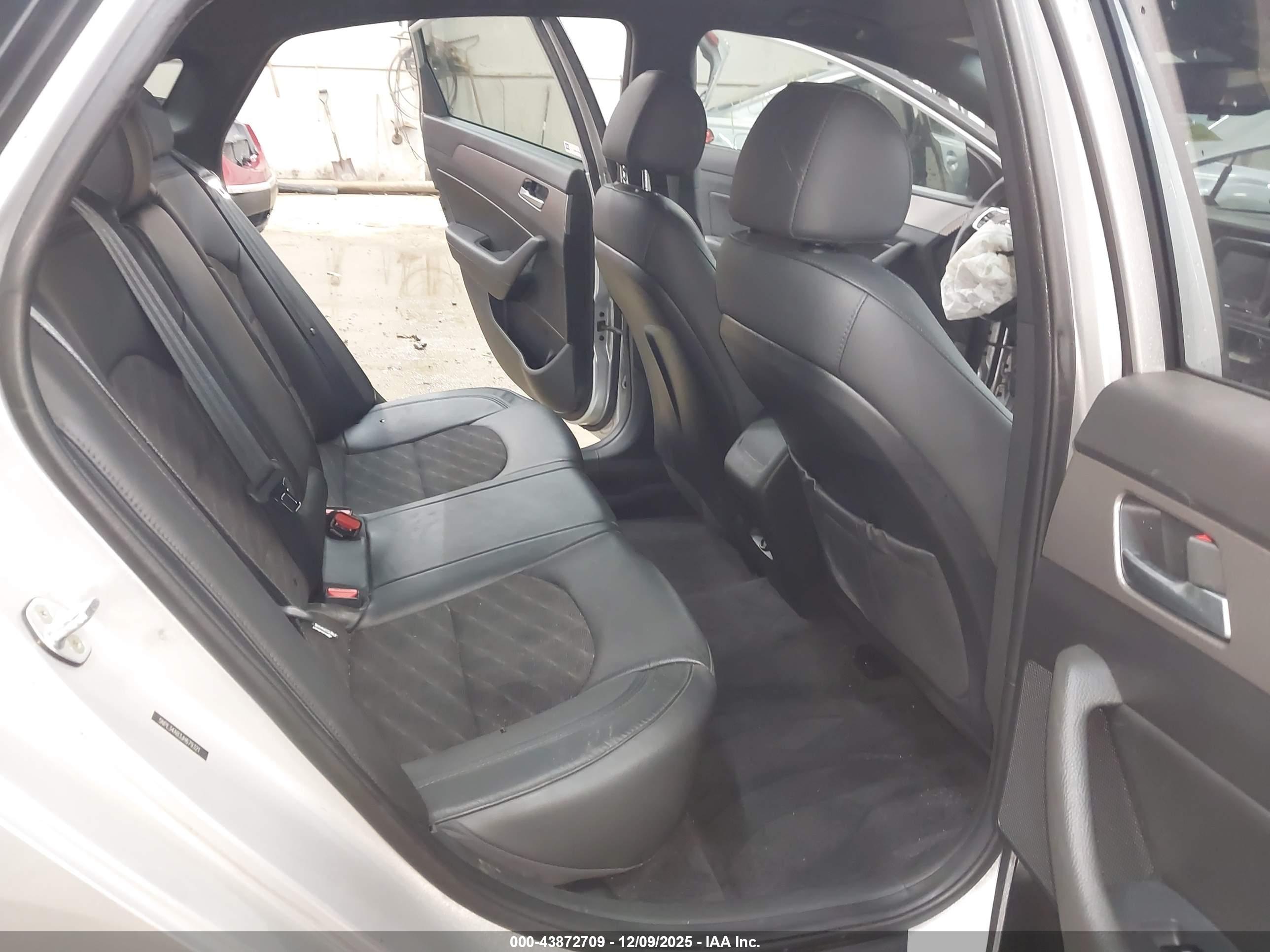 HYUNDAI SONATA image 8