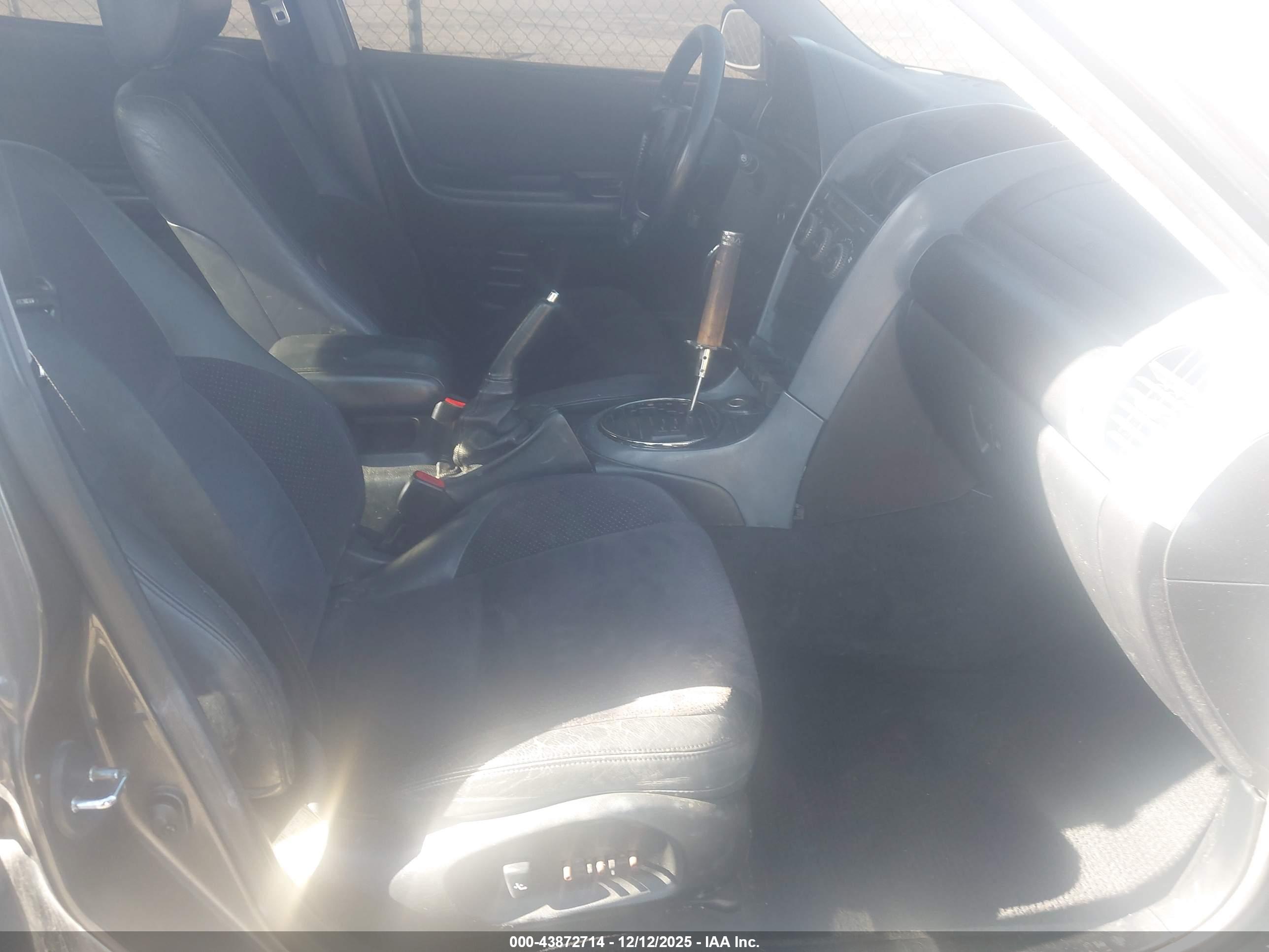 LEXUS IS image 5