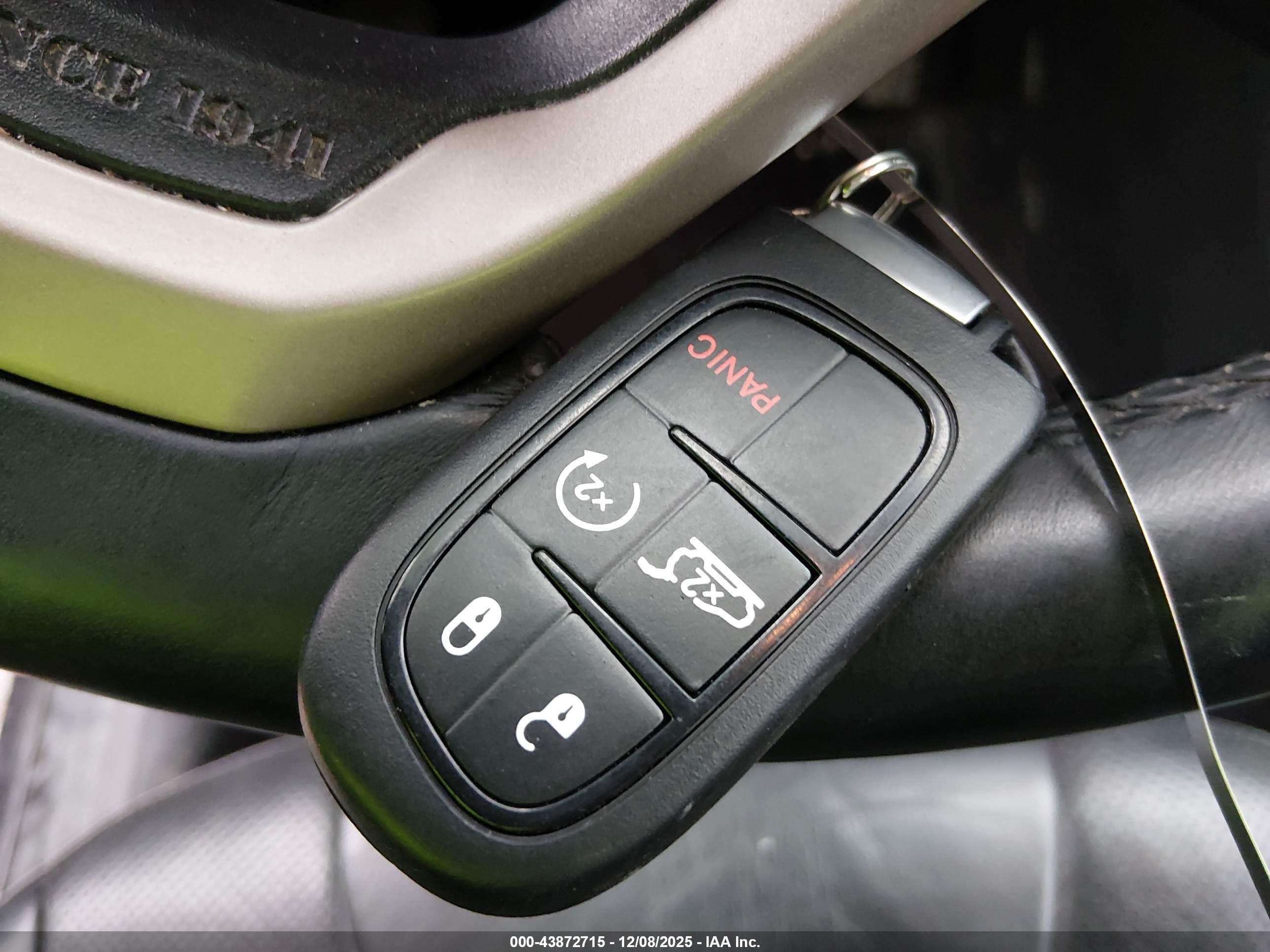 JEEP CHEROKEE image 11