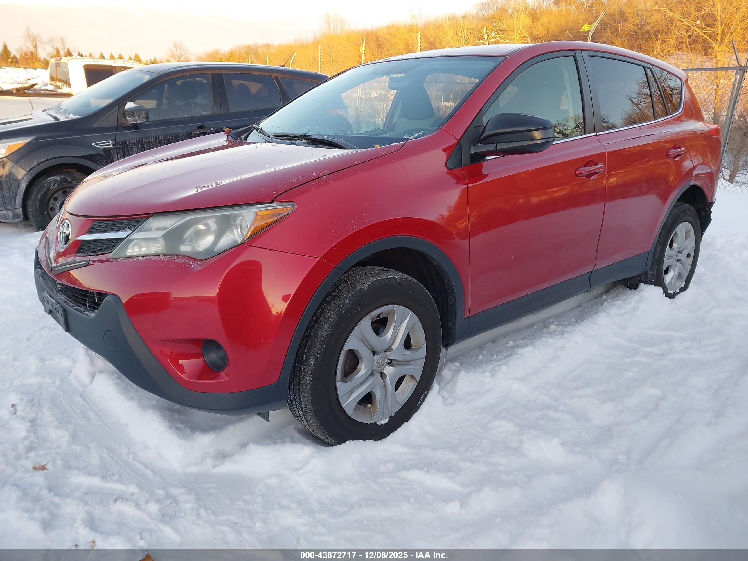 TOYOTA RAV4 image 2