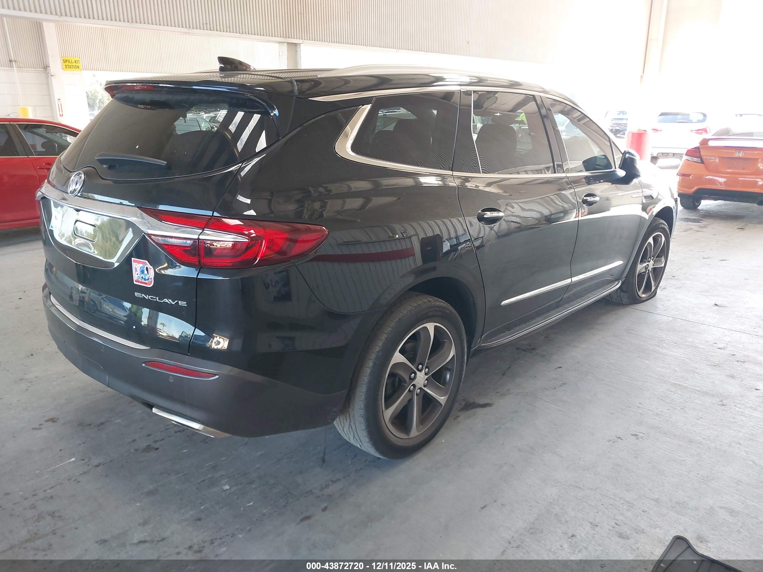 BUICK ENCLAVE image 4