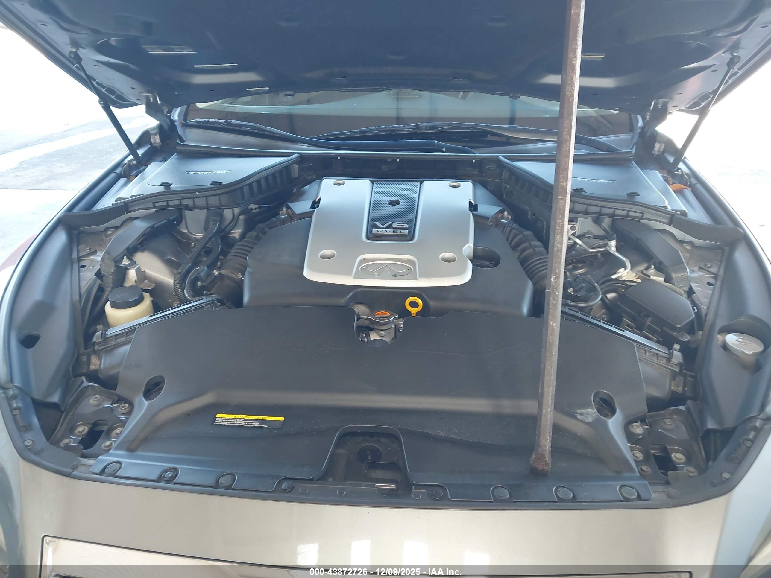 INFINITI Q50 image 10