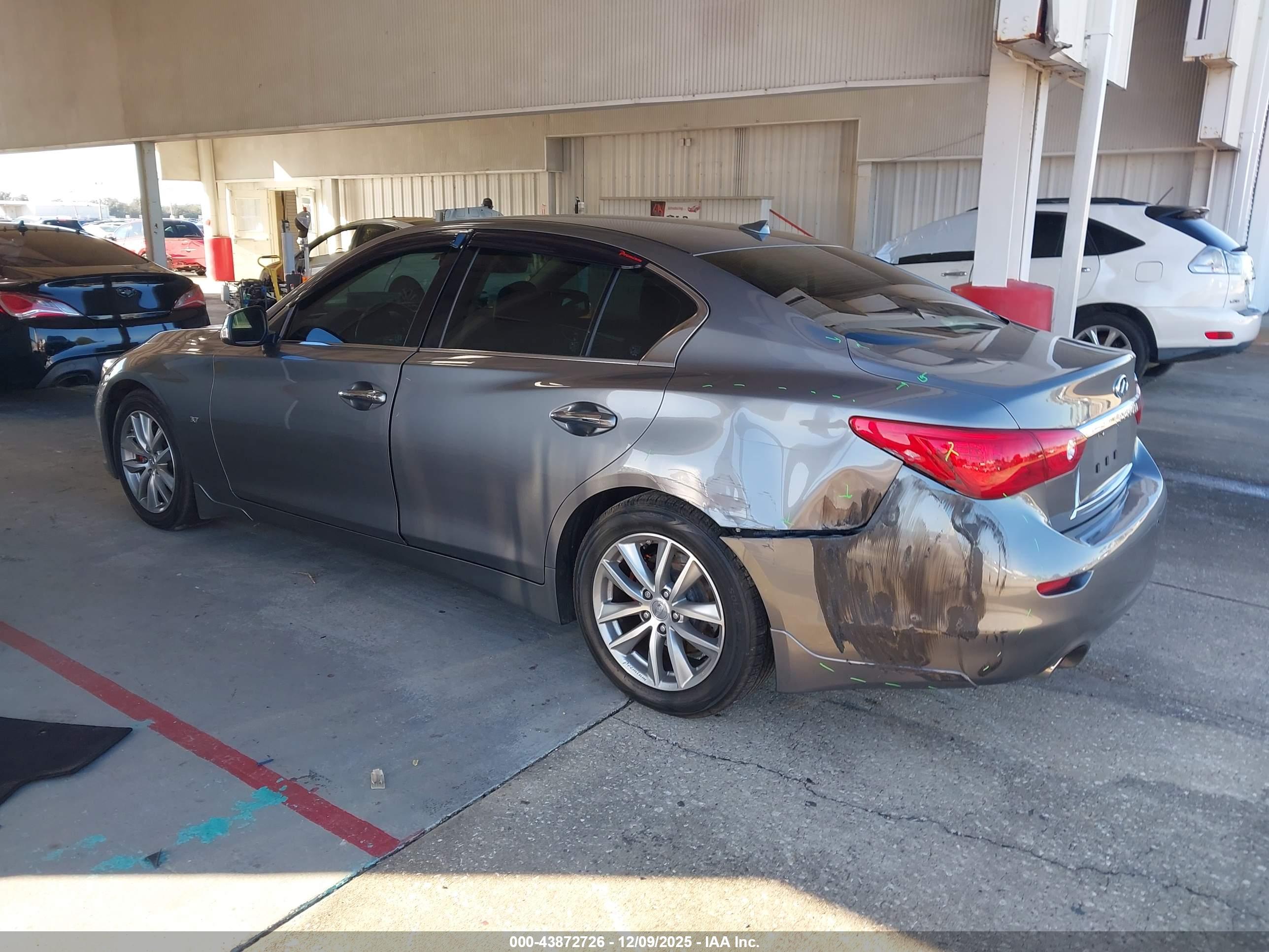 INFINITI Q50 image 3