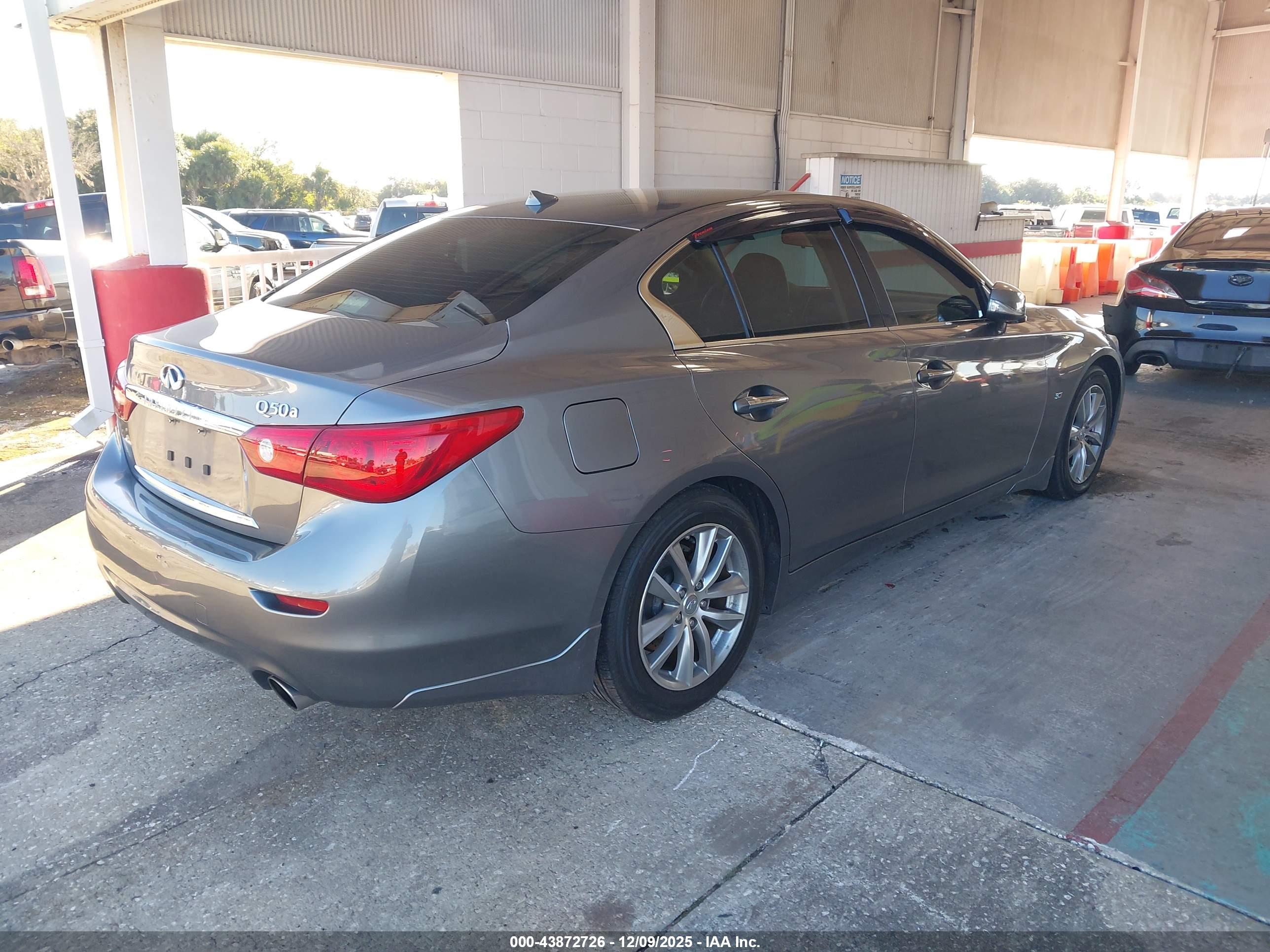 INFINITI Q50 image 4