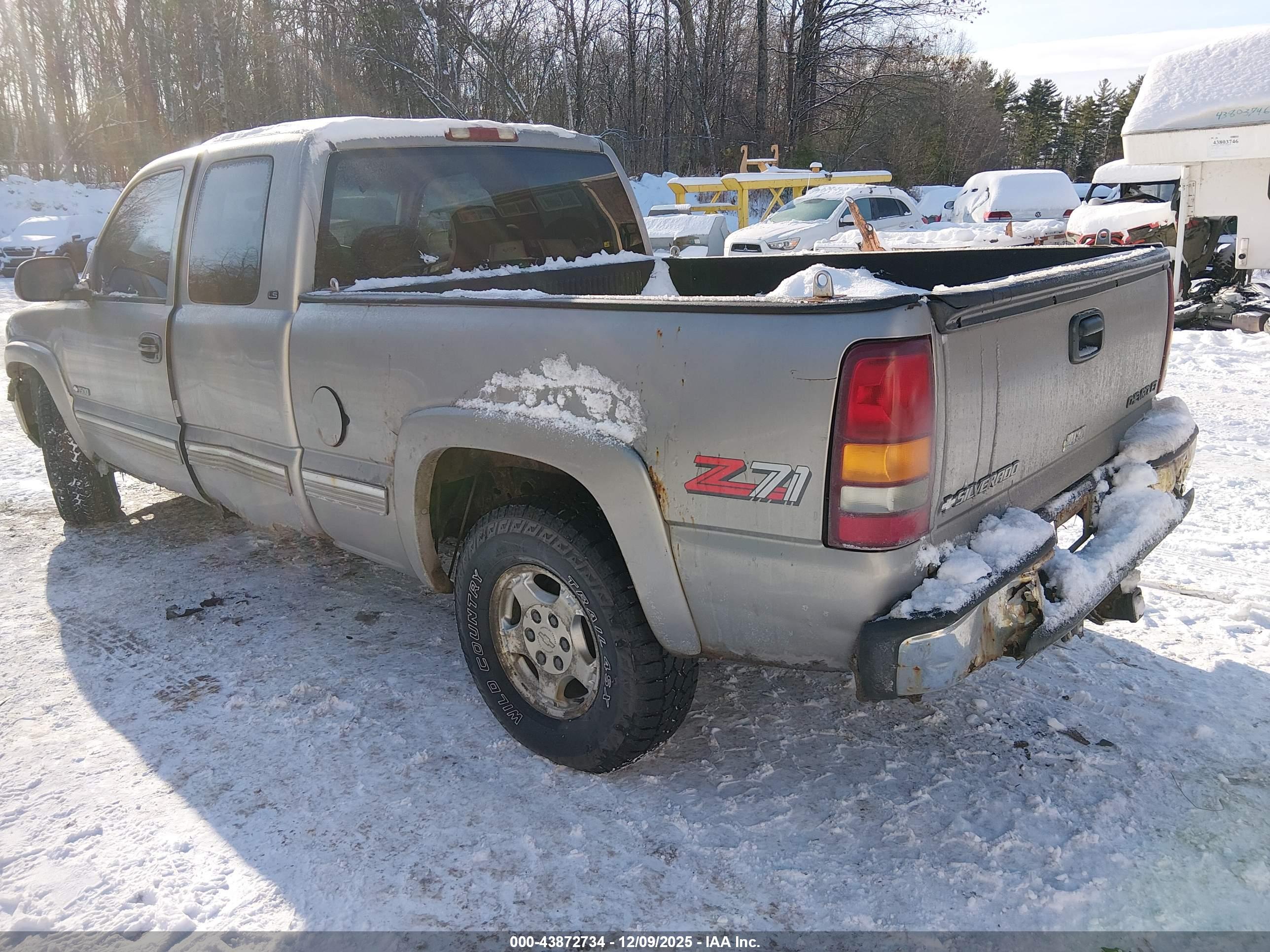 CHEVROLET SILVERADO image 3