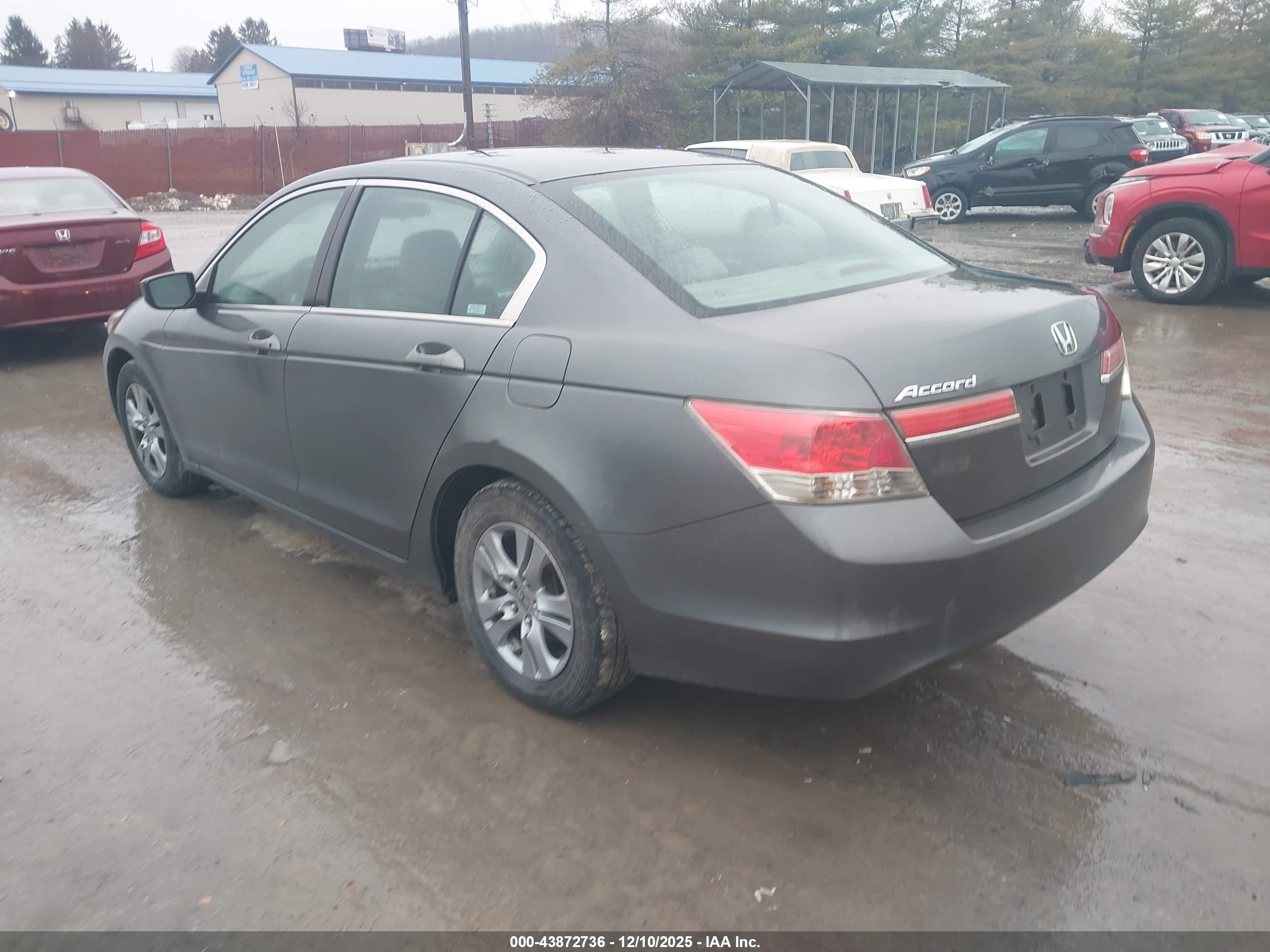 HONDA ACCORD image 3