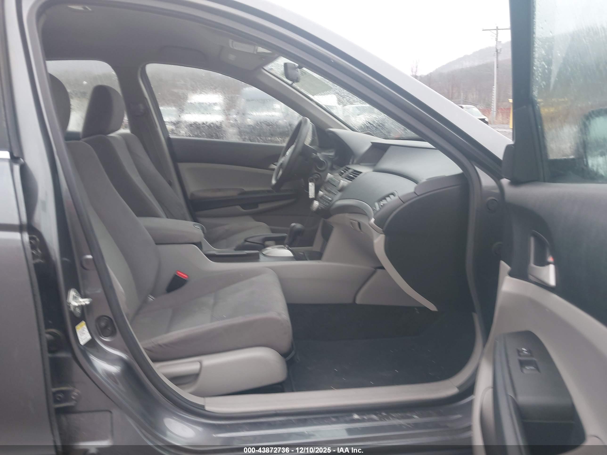 HONDA ACCORD image 5
