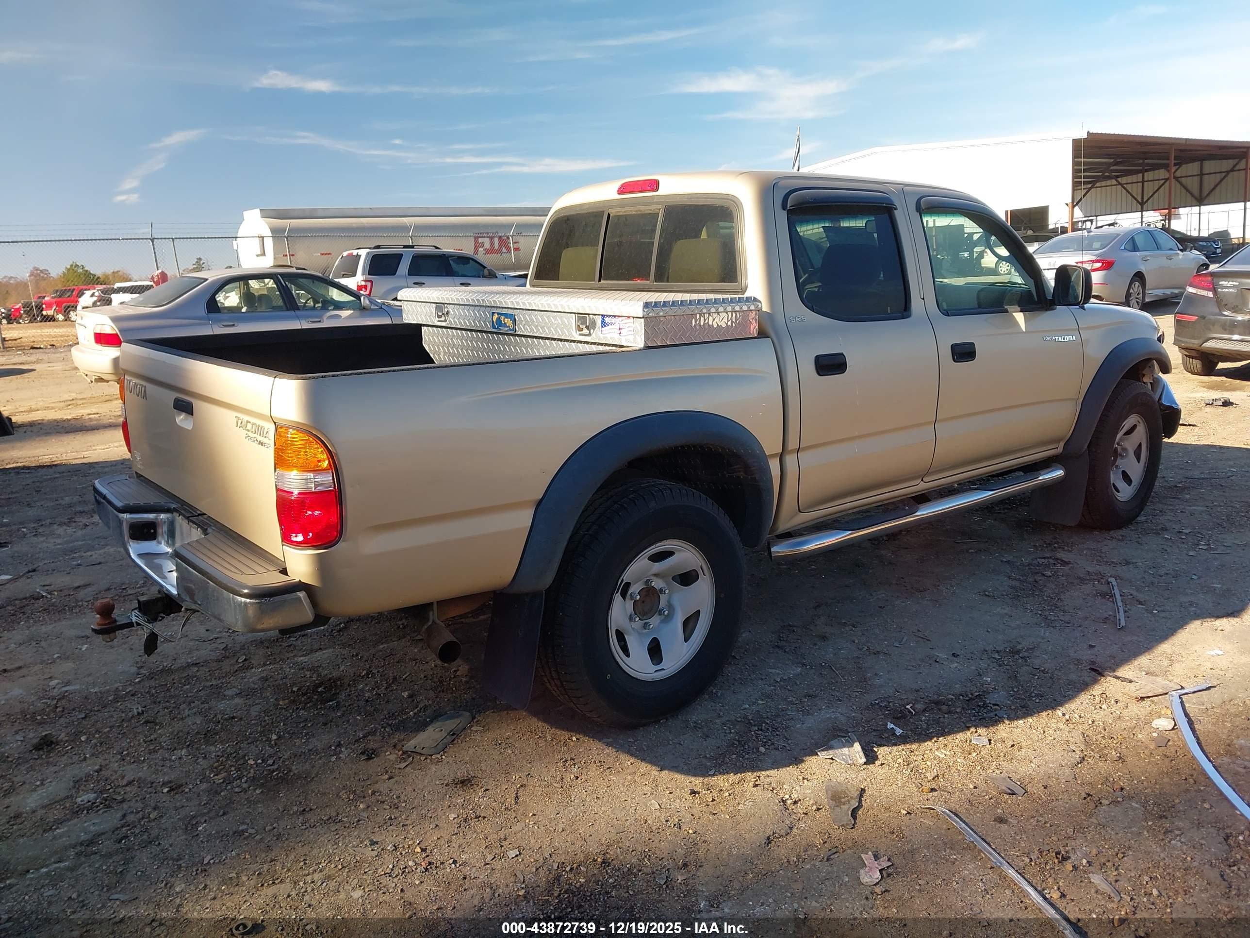 TOYOTA TACOMA image 4