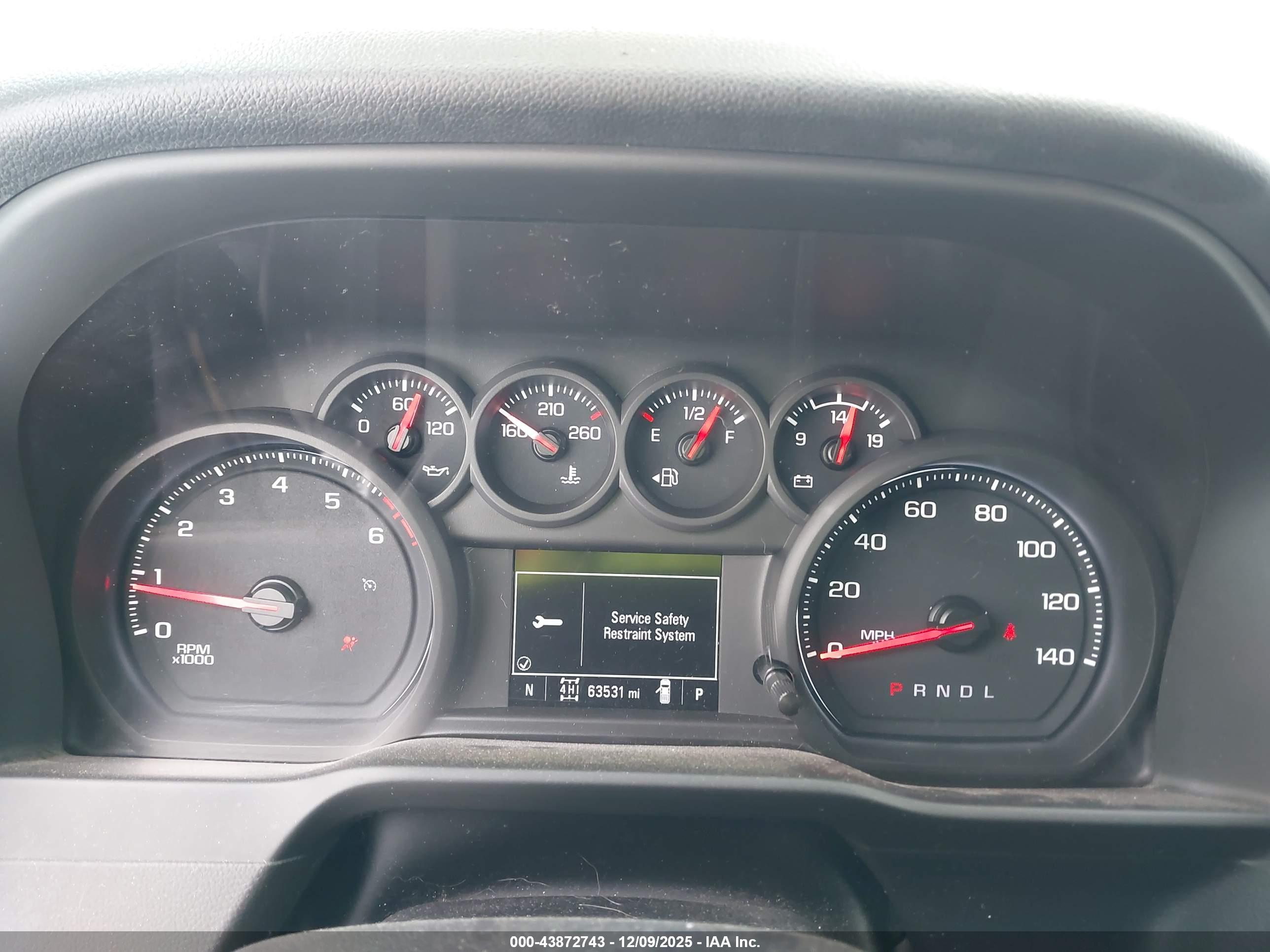 CHEVROLET SILVERADO image 7