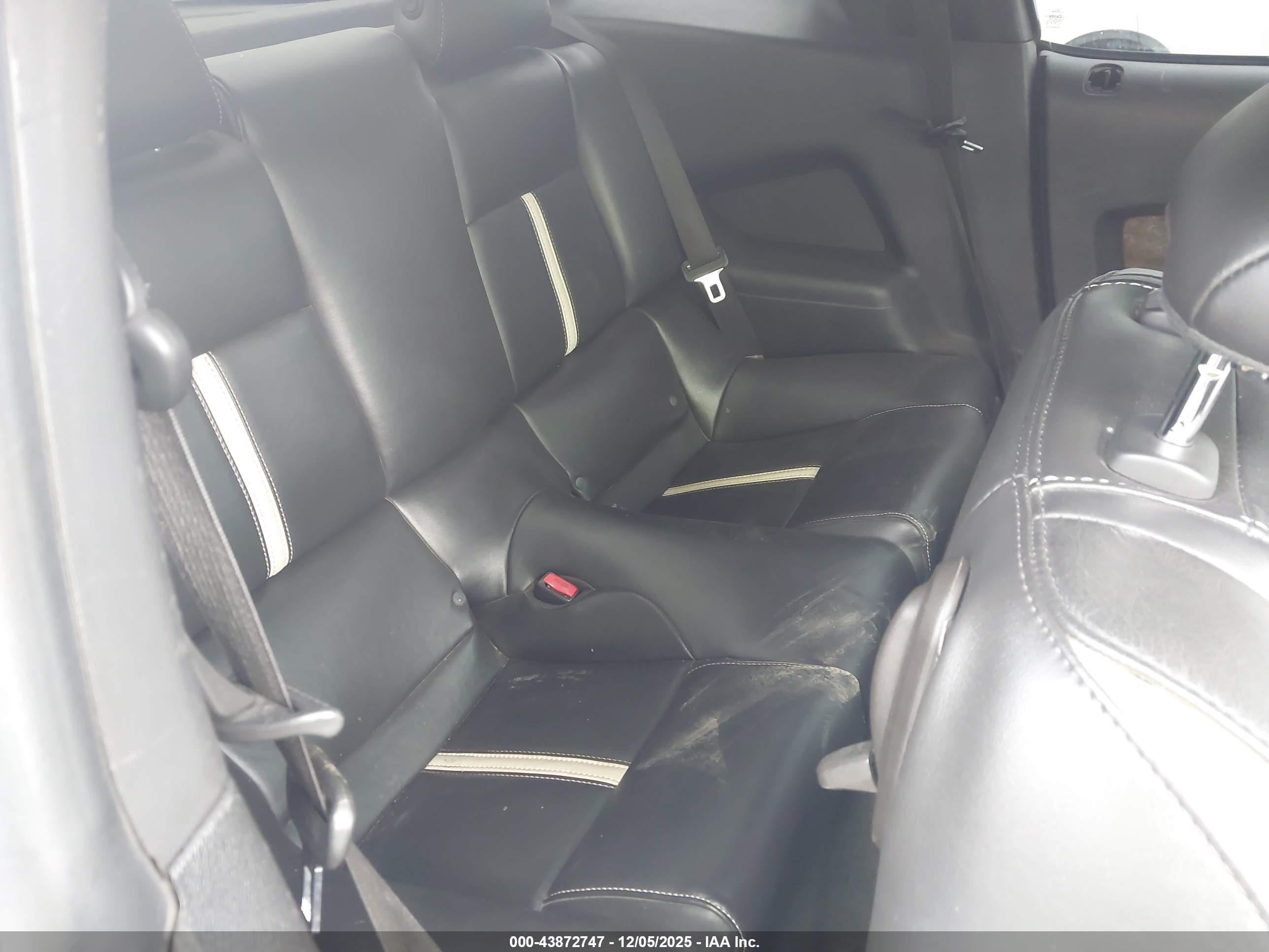 FORD MUSTANG image 8