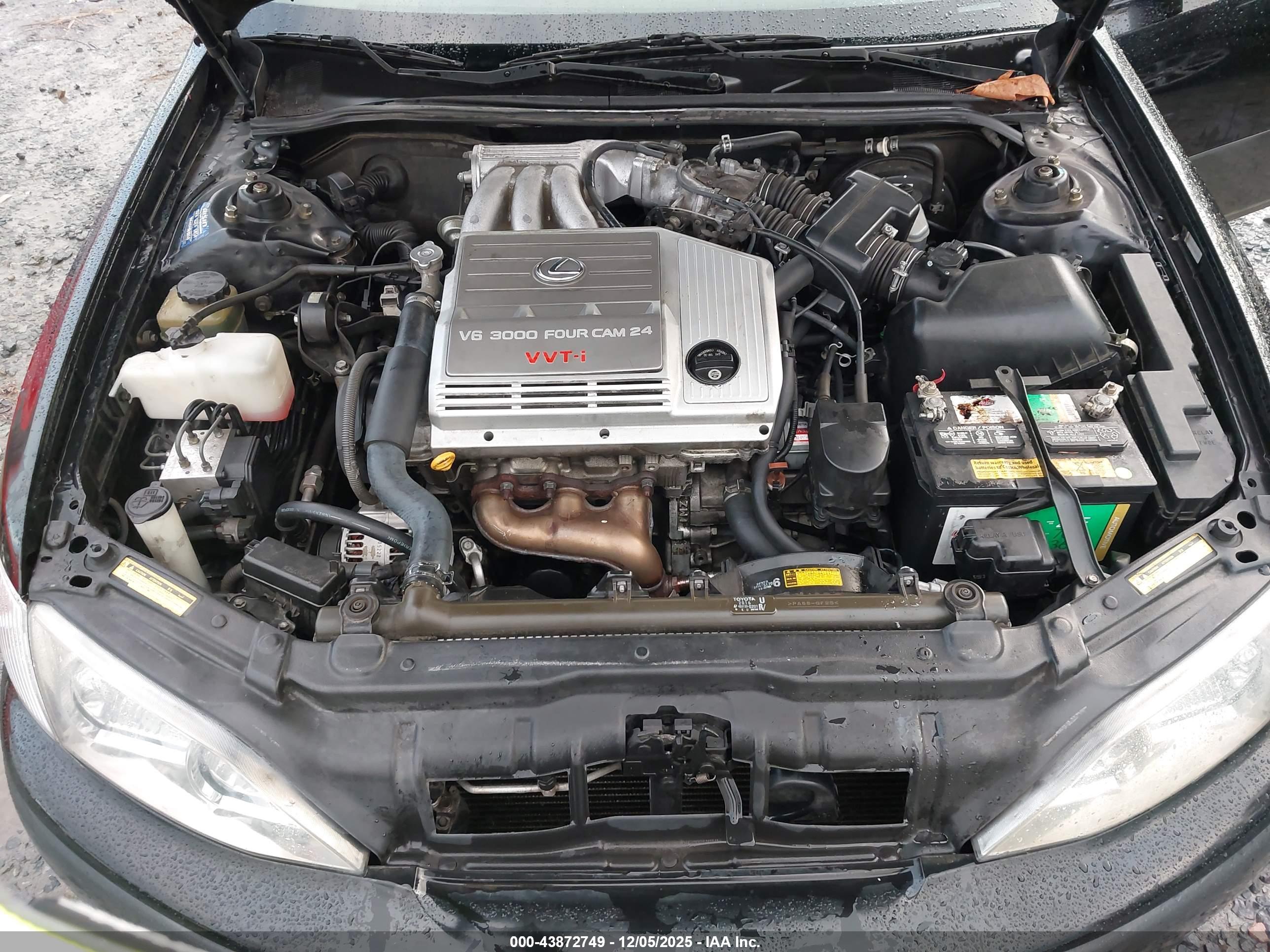 LEXUS ES image 10
