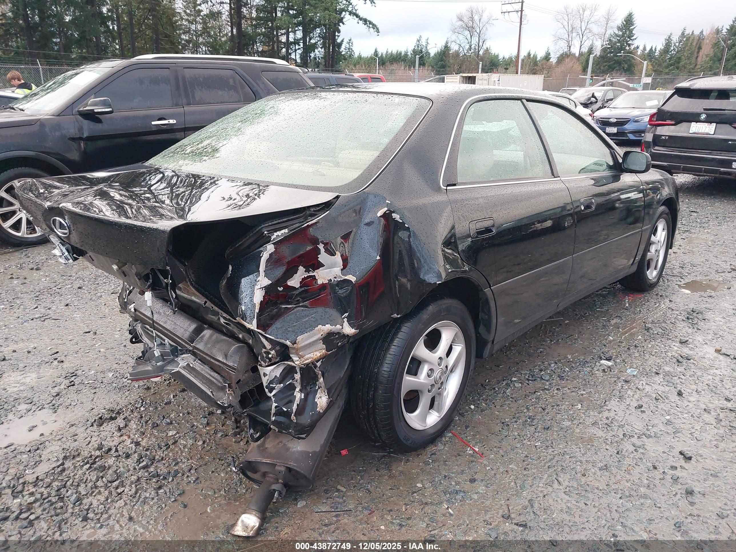 LEXUS ES image 4
