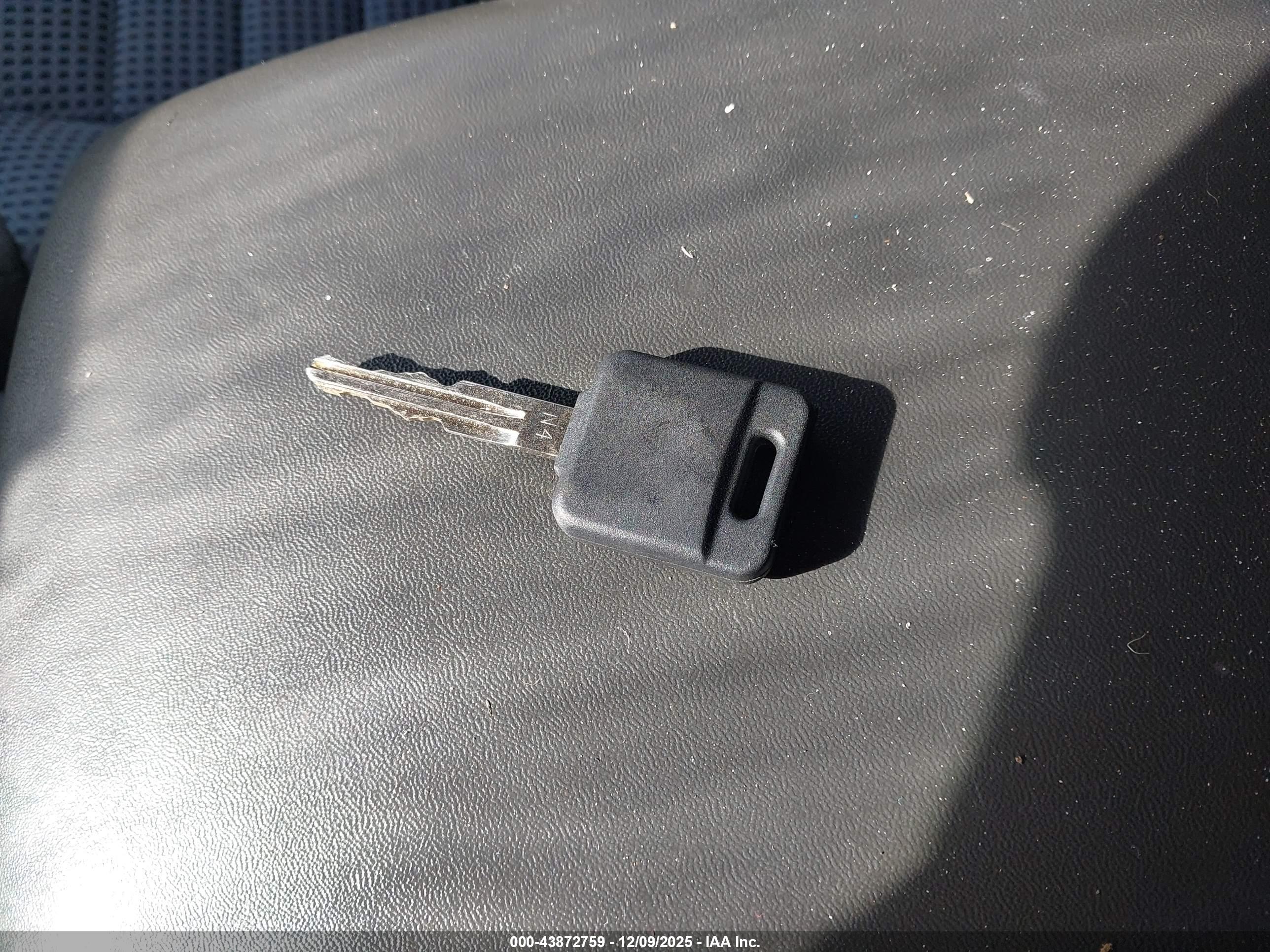 NISSAN FRONTIER image 11