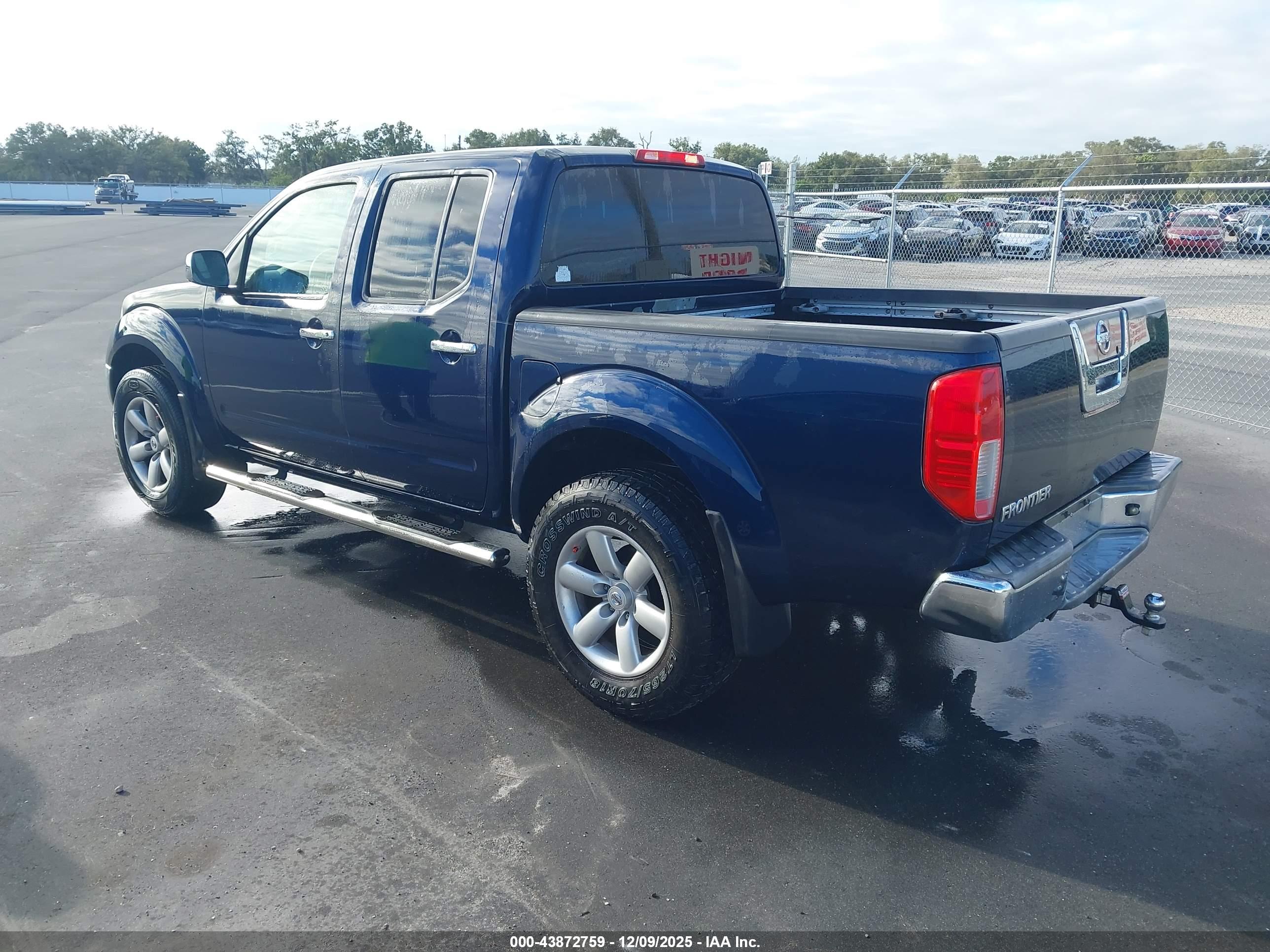 NISSAN FRONTIER image 3