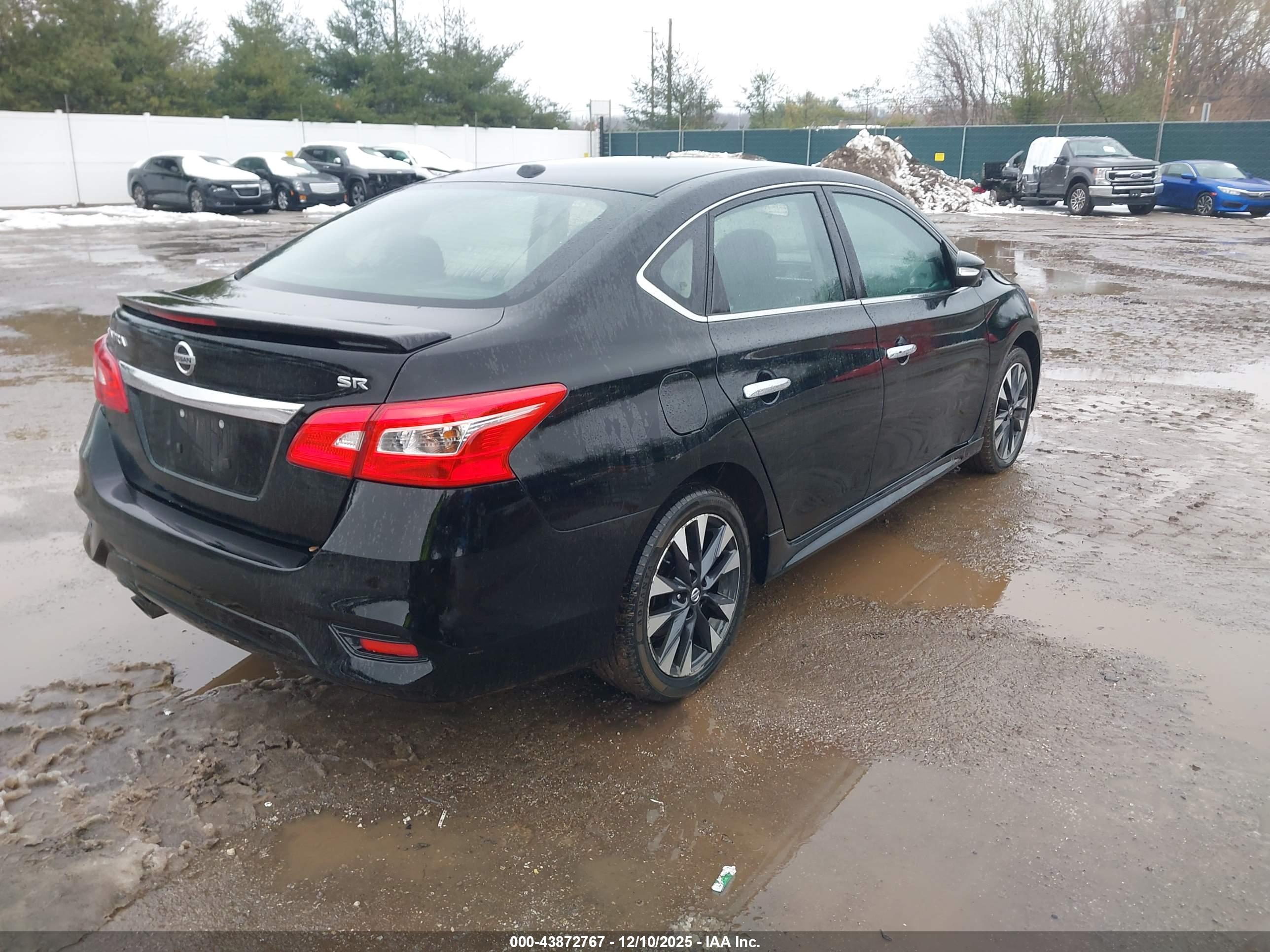 NISSAN SENTRA image 4