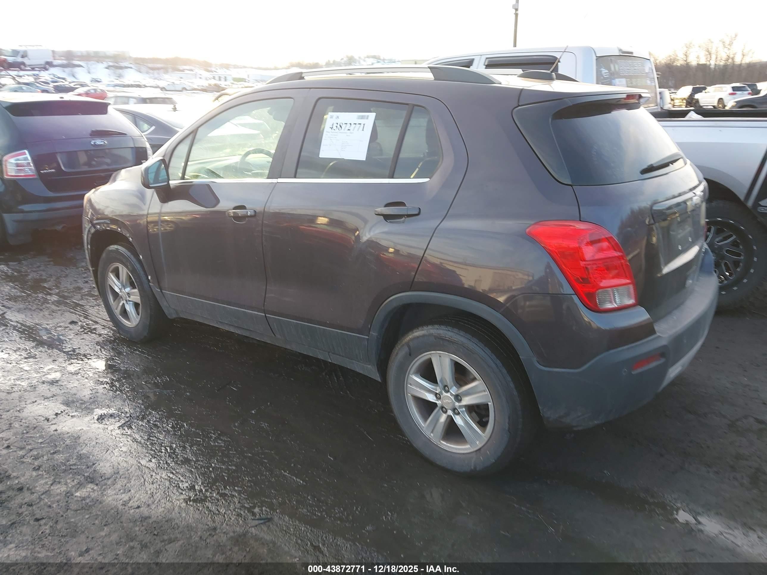 CHEVROLET TRAX image 3