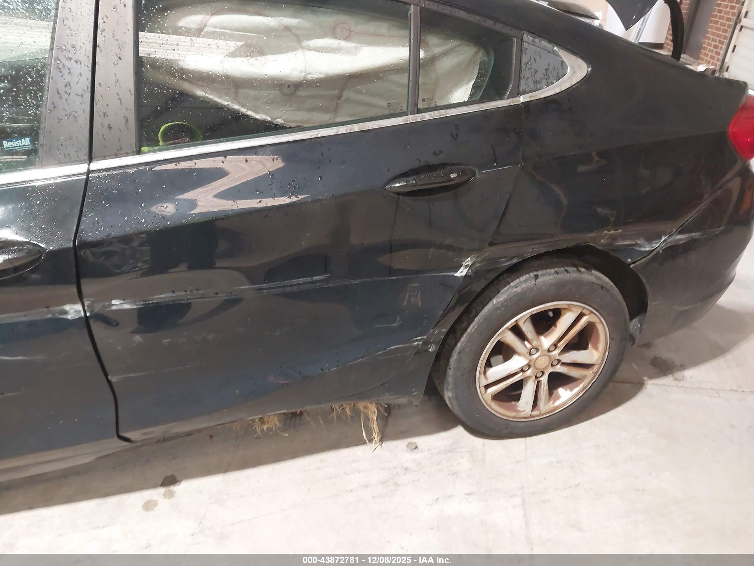CHEVROLET CRUZE image 6