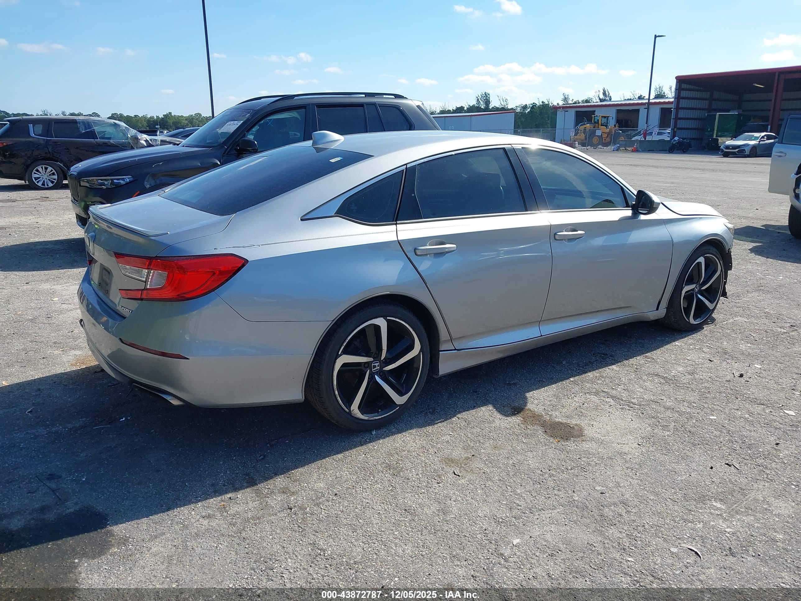 HONDA ACCORD image 4