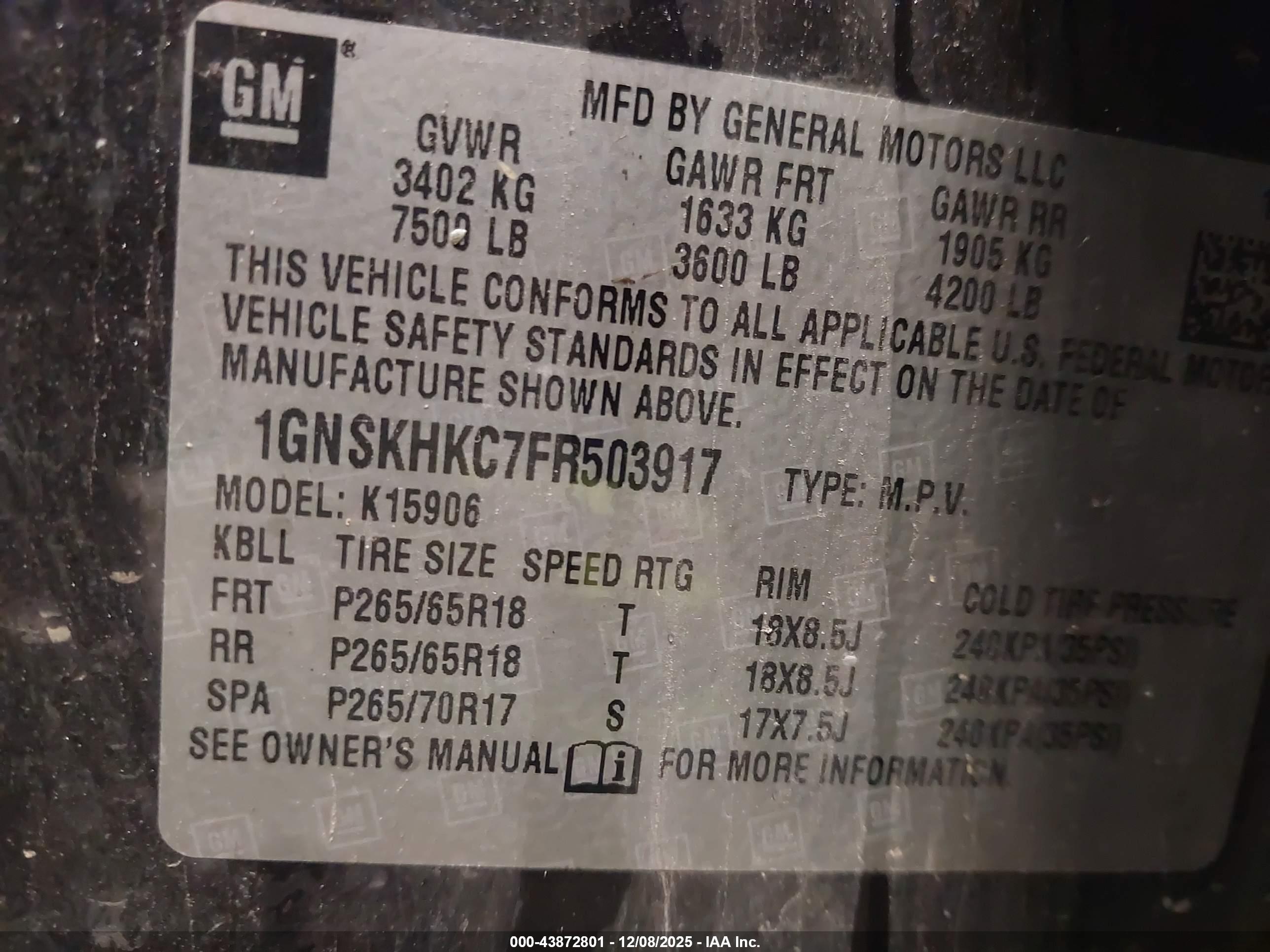 CHEVROLET SUBURBAN image 9