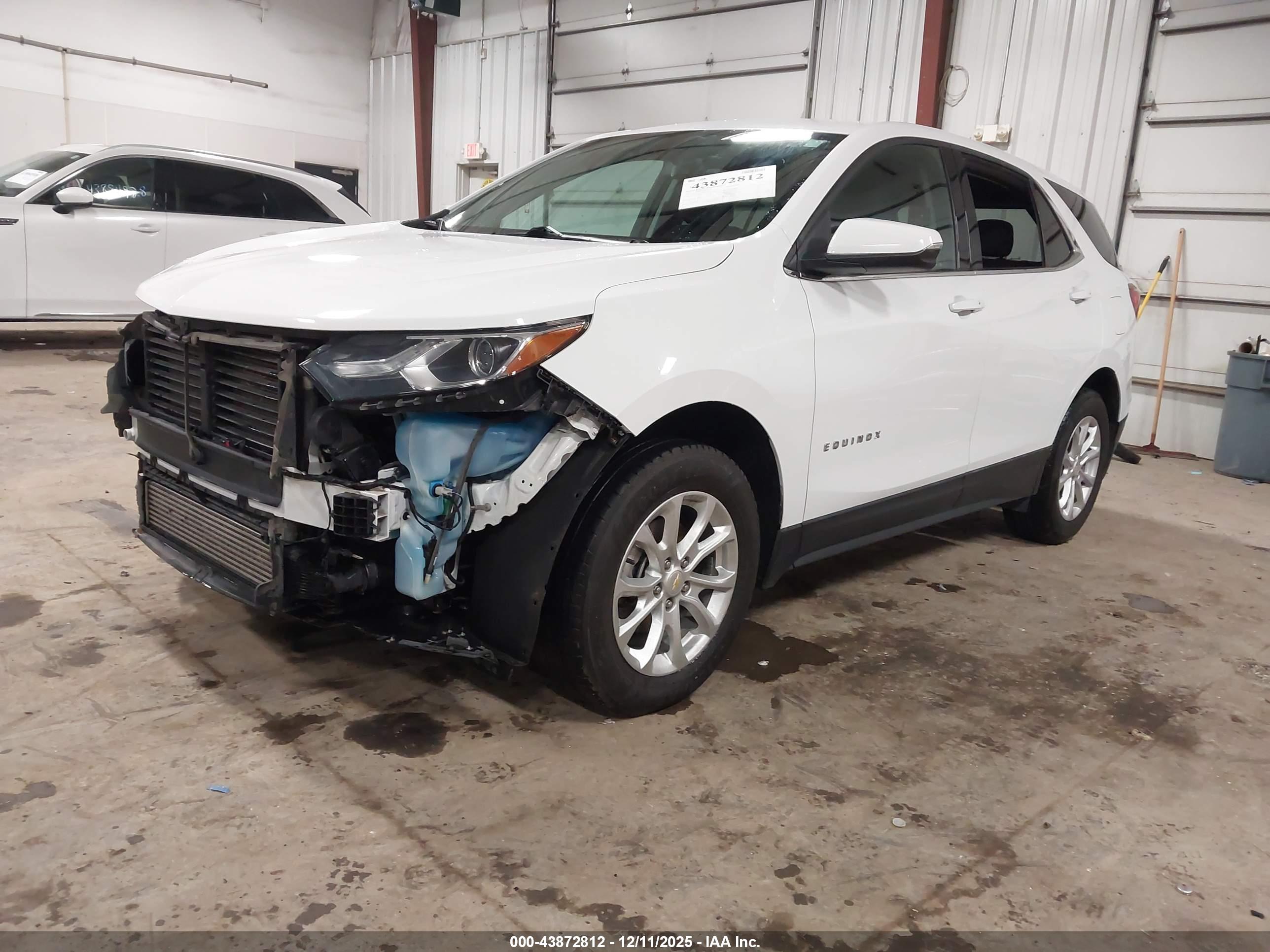 CHEVROLET EQUINOX image 2