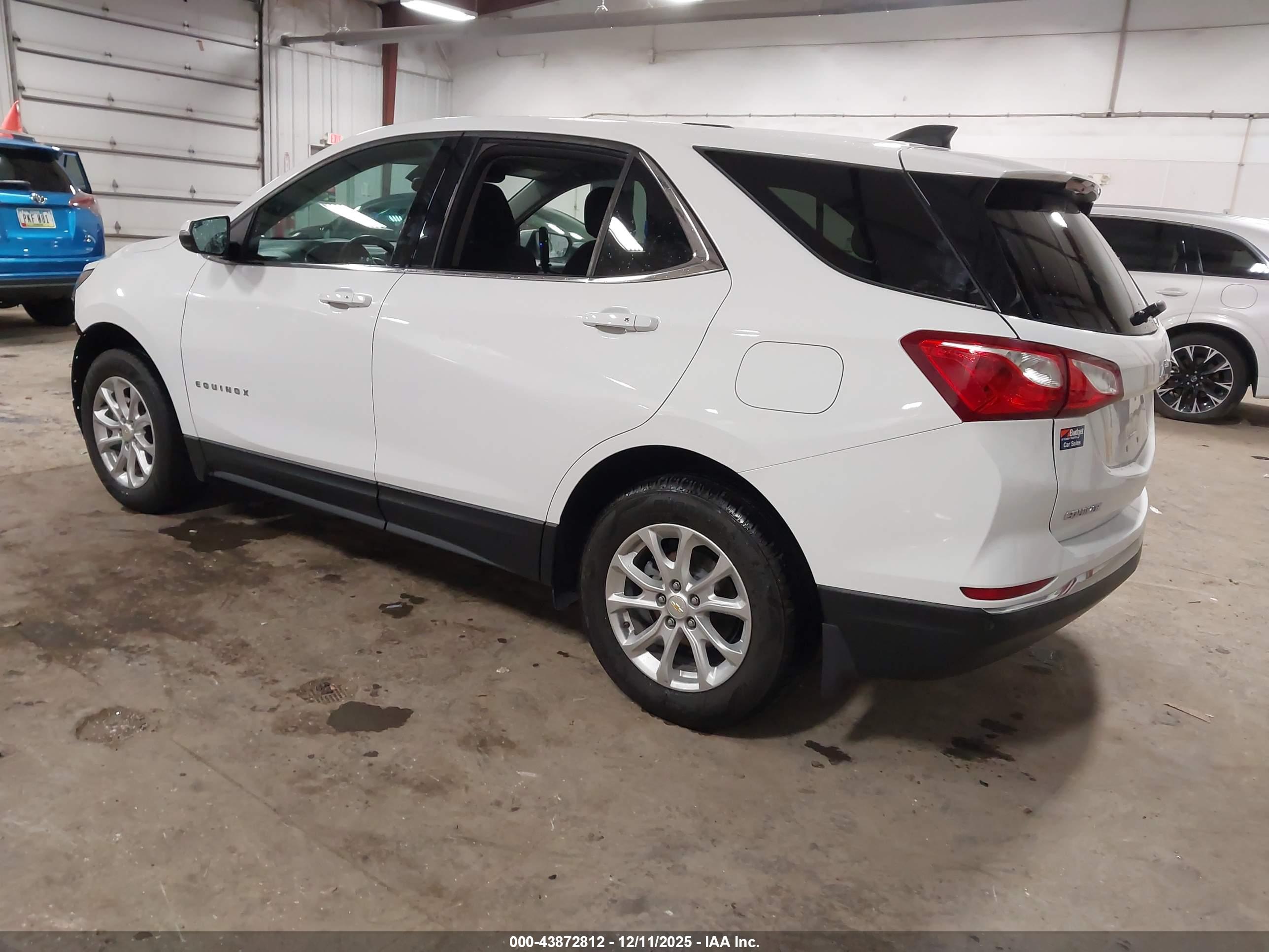 CHEVROLET EQUINOX image 3