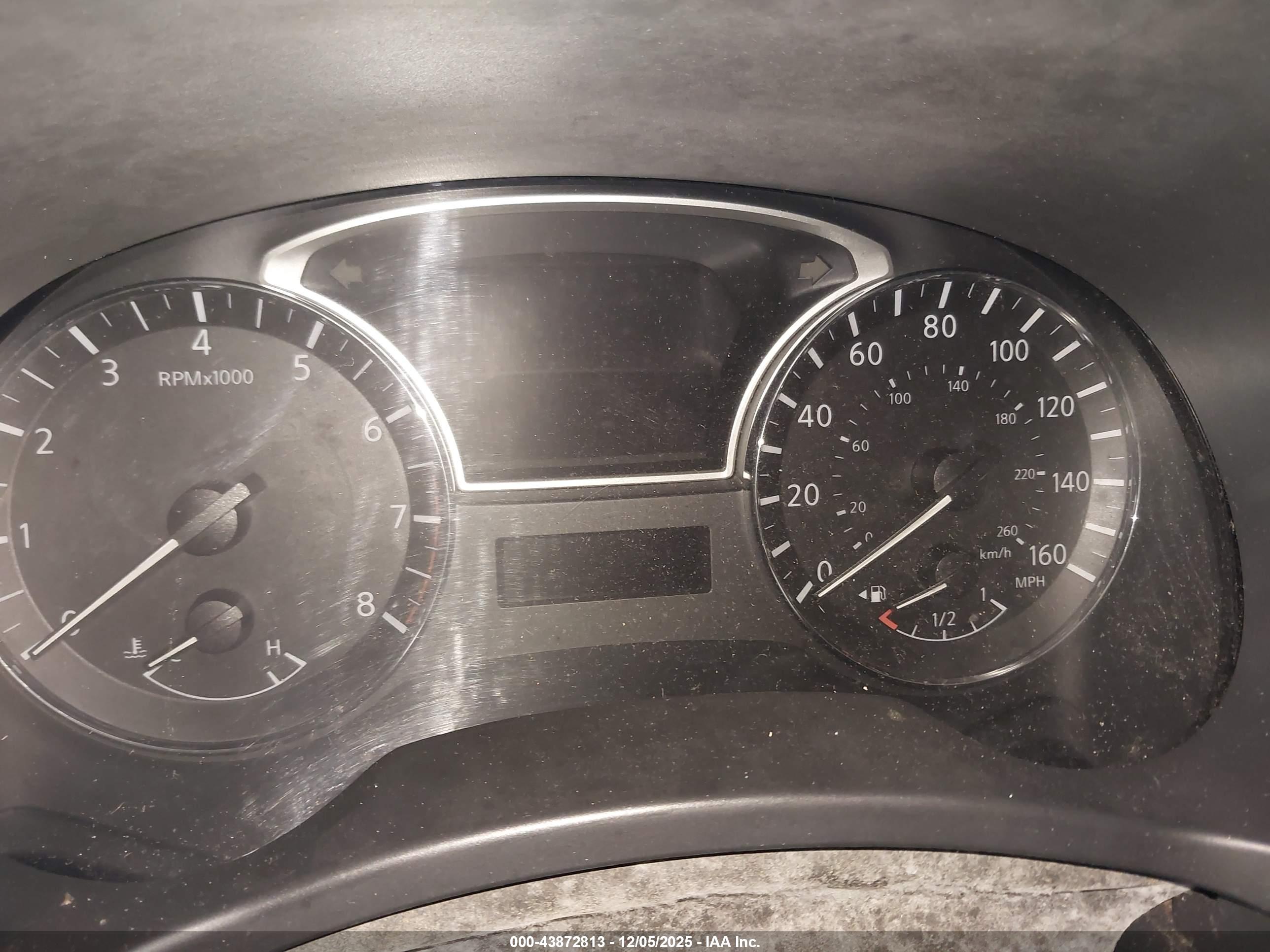 NISSAN PATHFINDER image 7