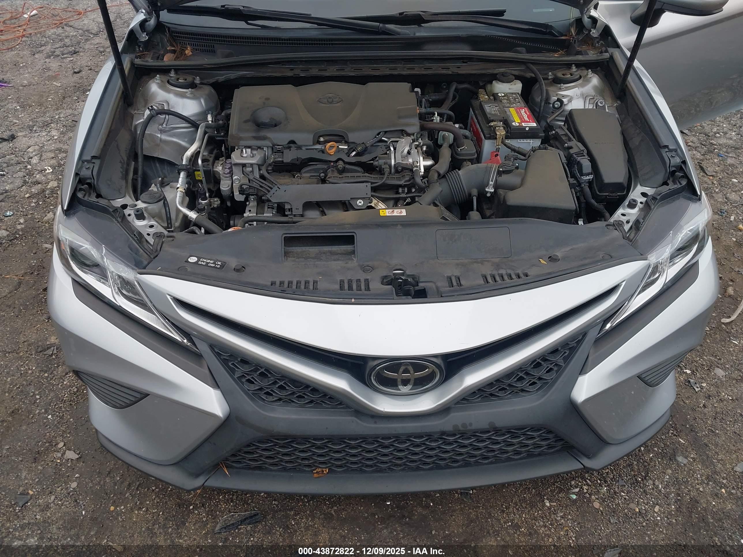 TOYOTA CAMRY image 10