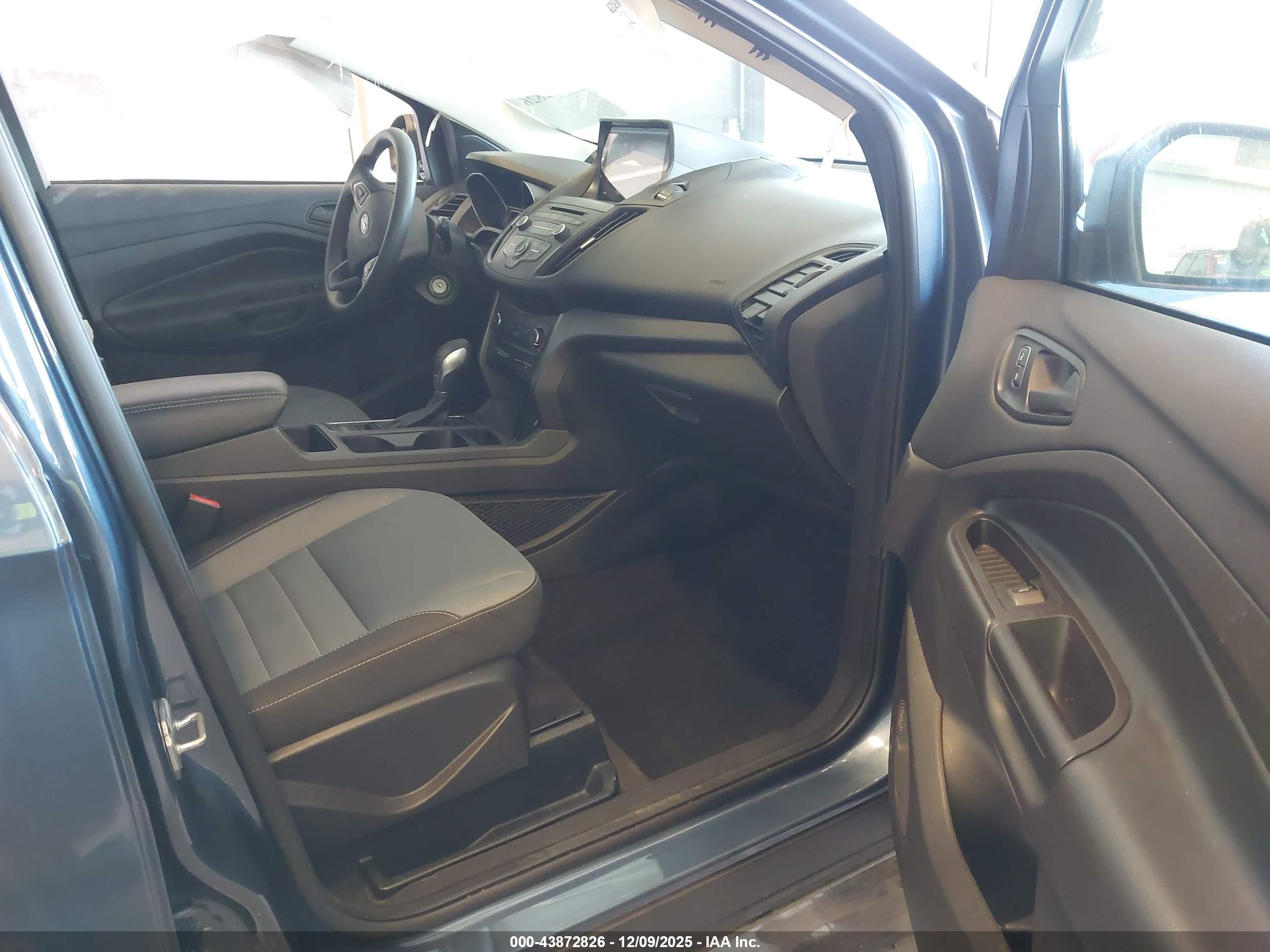 FORD ESCAPE image 5