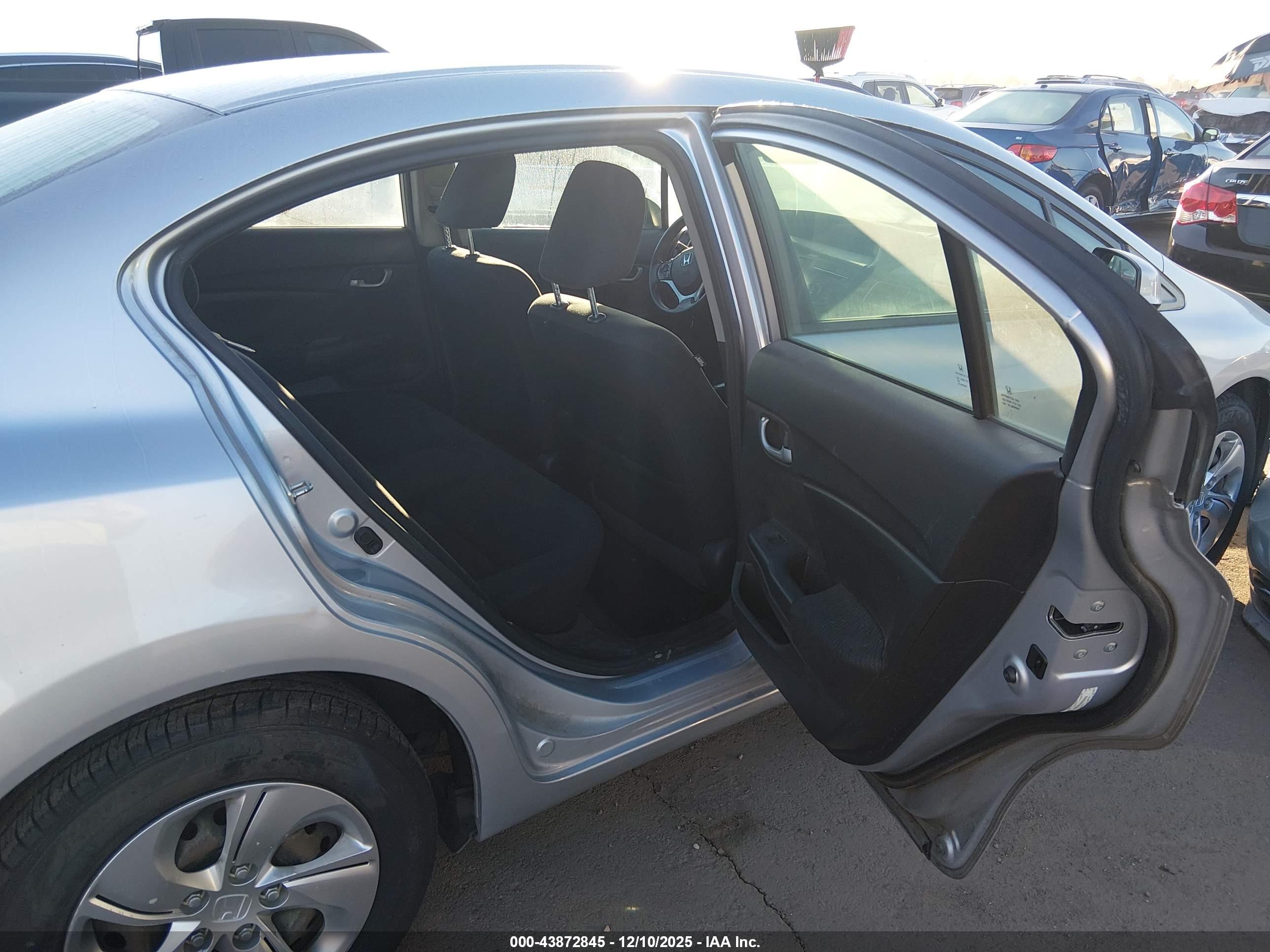 HONDA CIVIC image 8