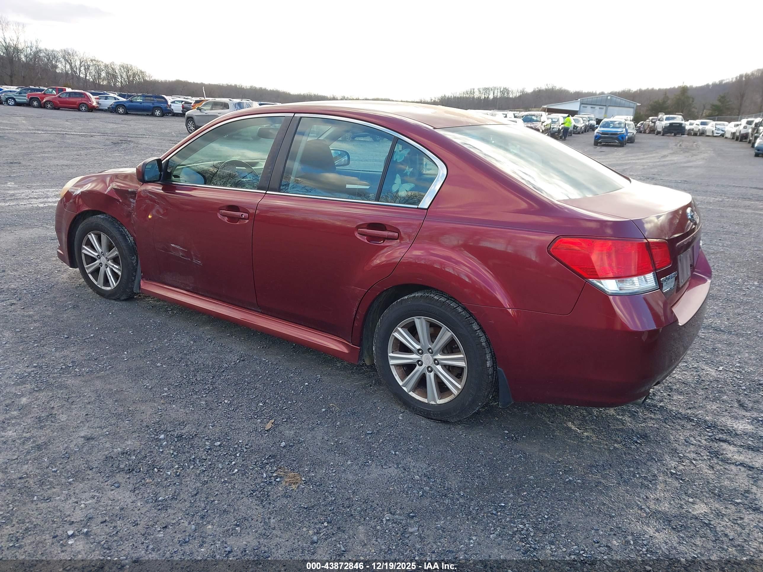 SUBARU LEGACY image 3