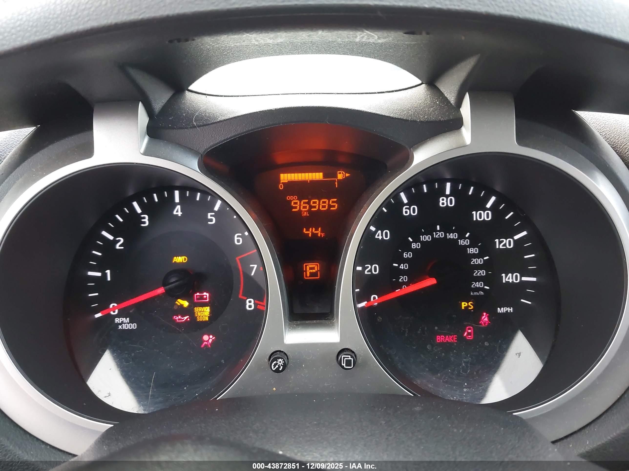 NISSAN JUKE image 7