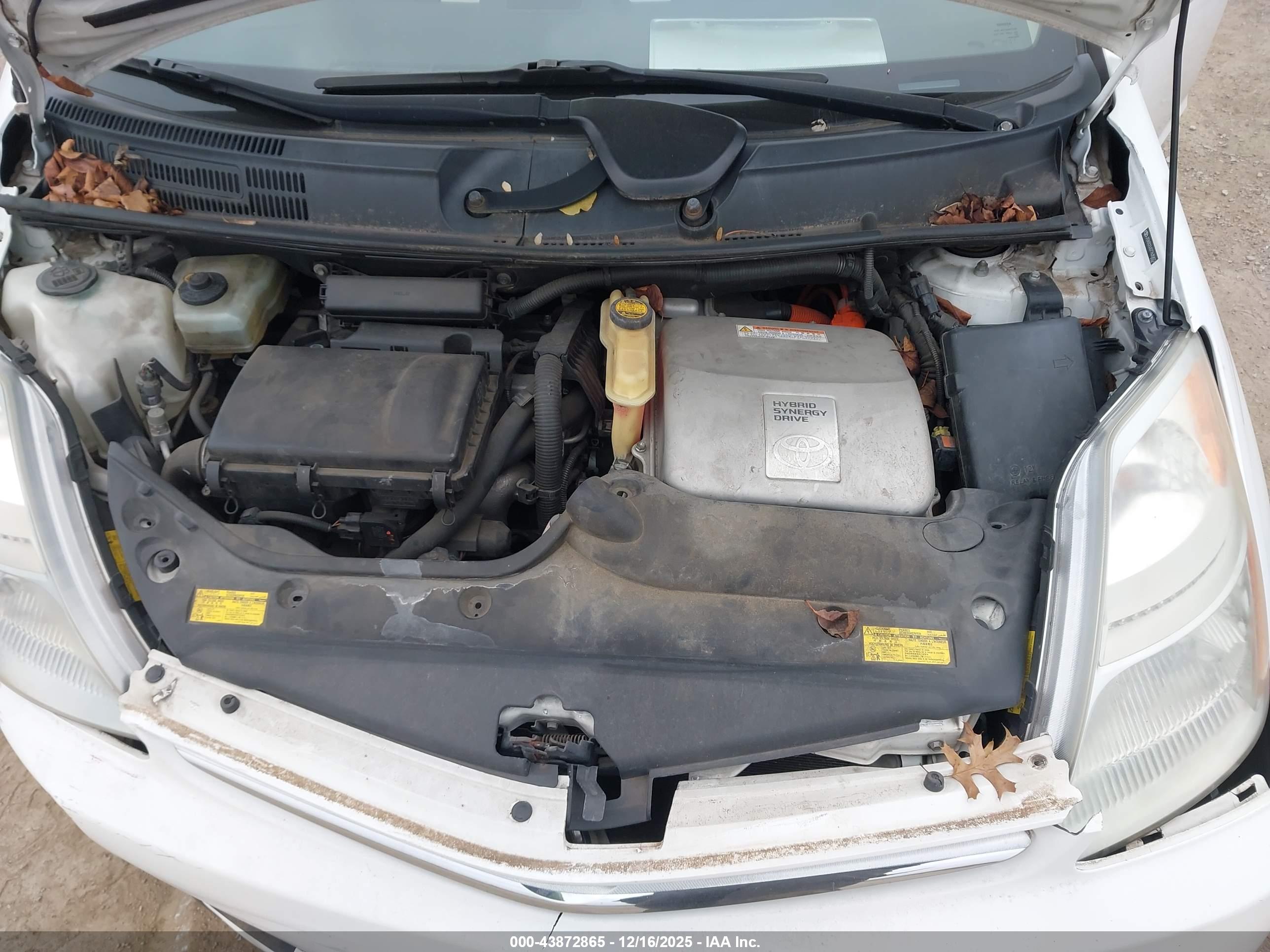 TOYOTA PRIUS image 10