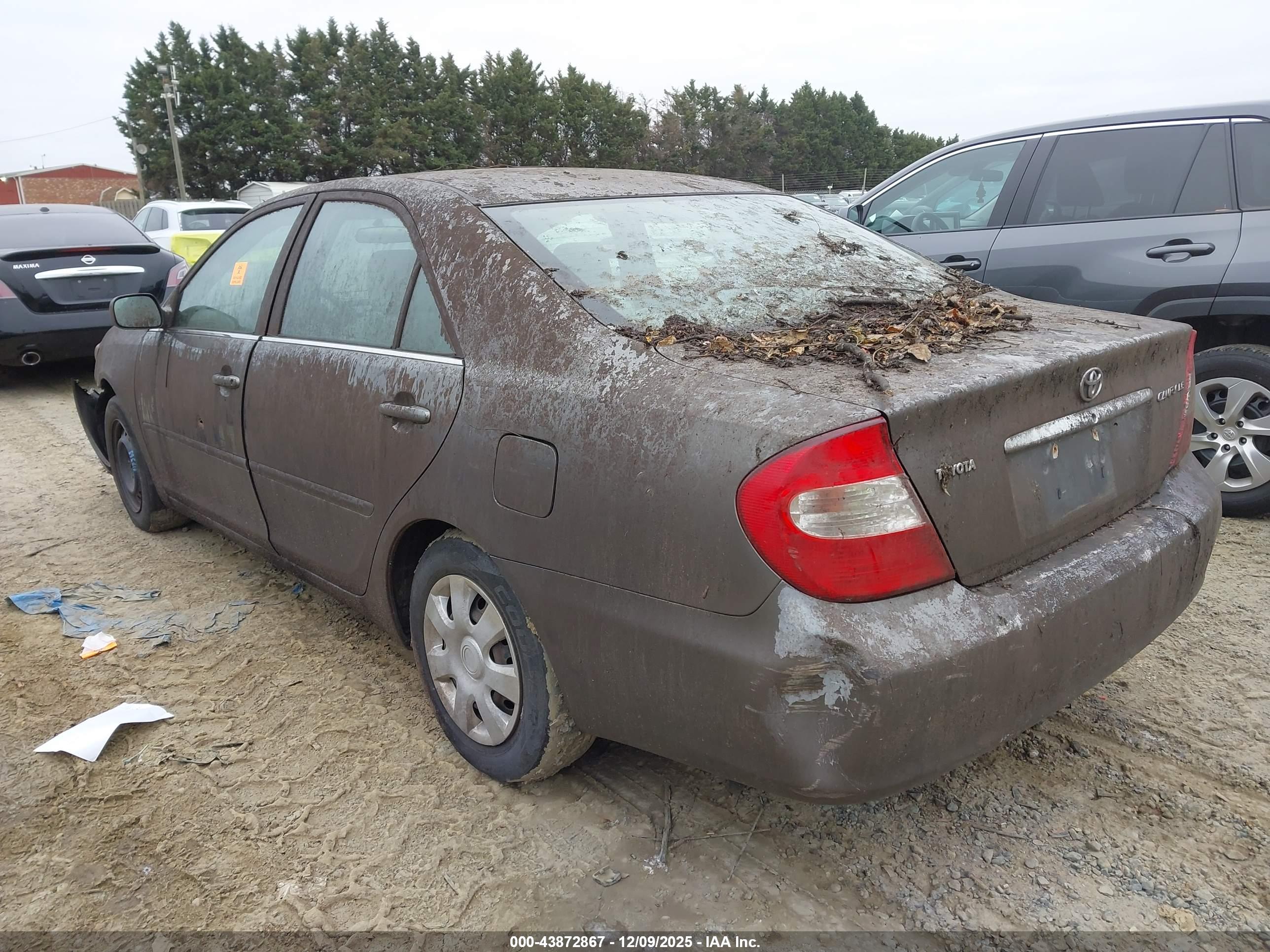 TOYOTA CAMRY image 3
