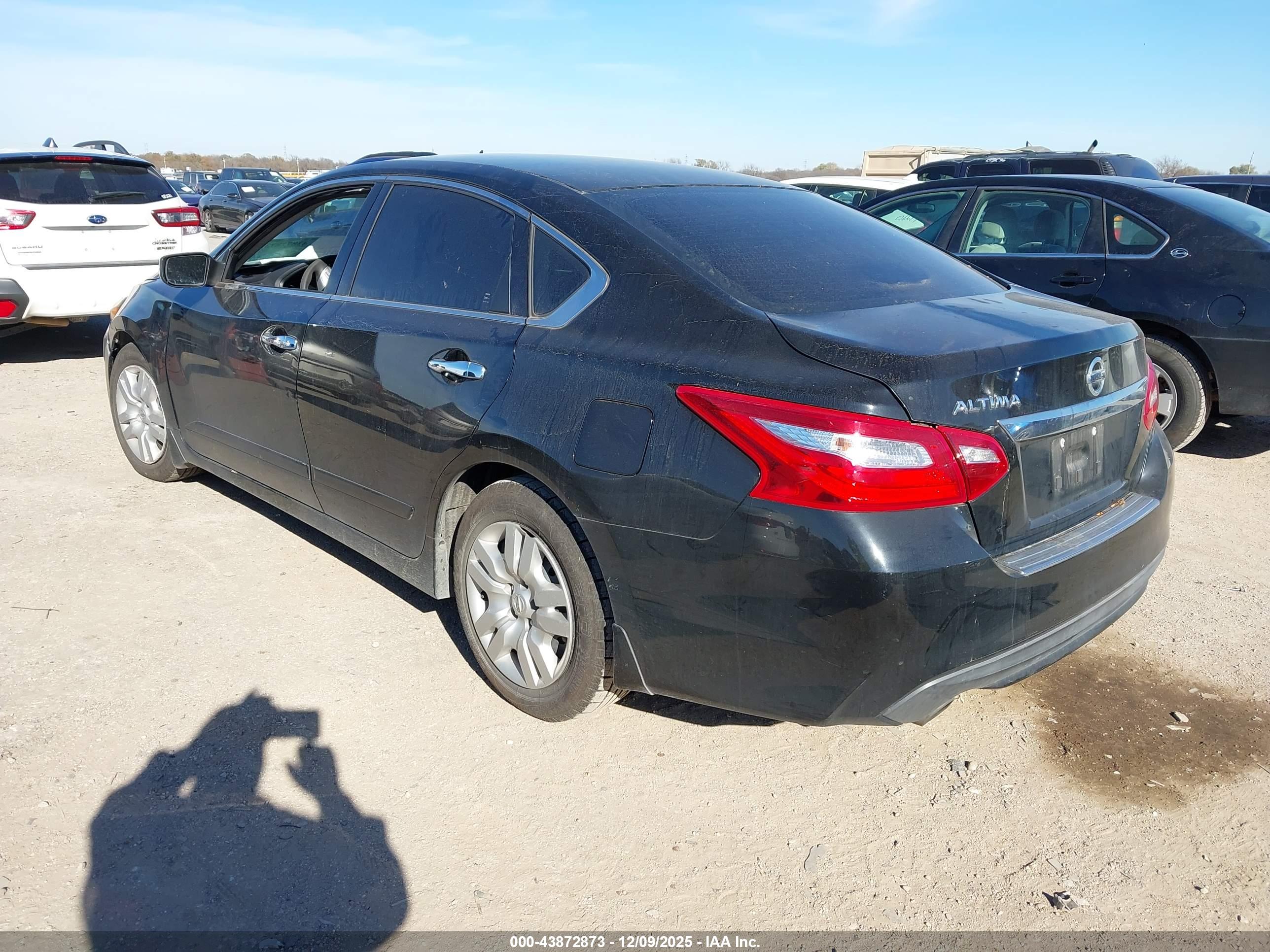NISSAN ALTIMA image 3