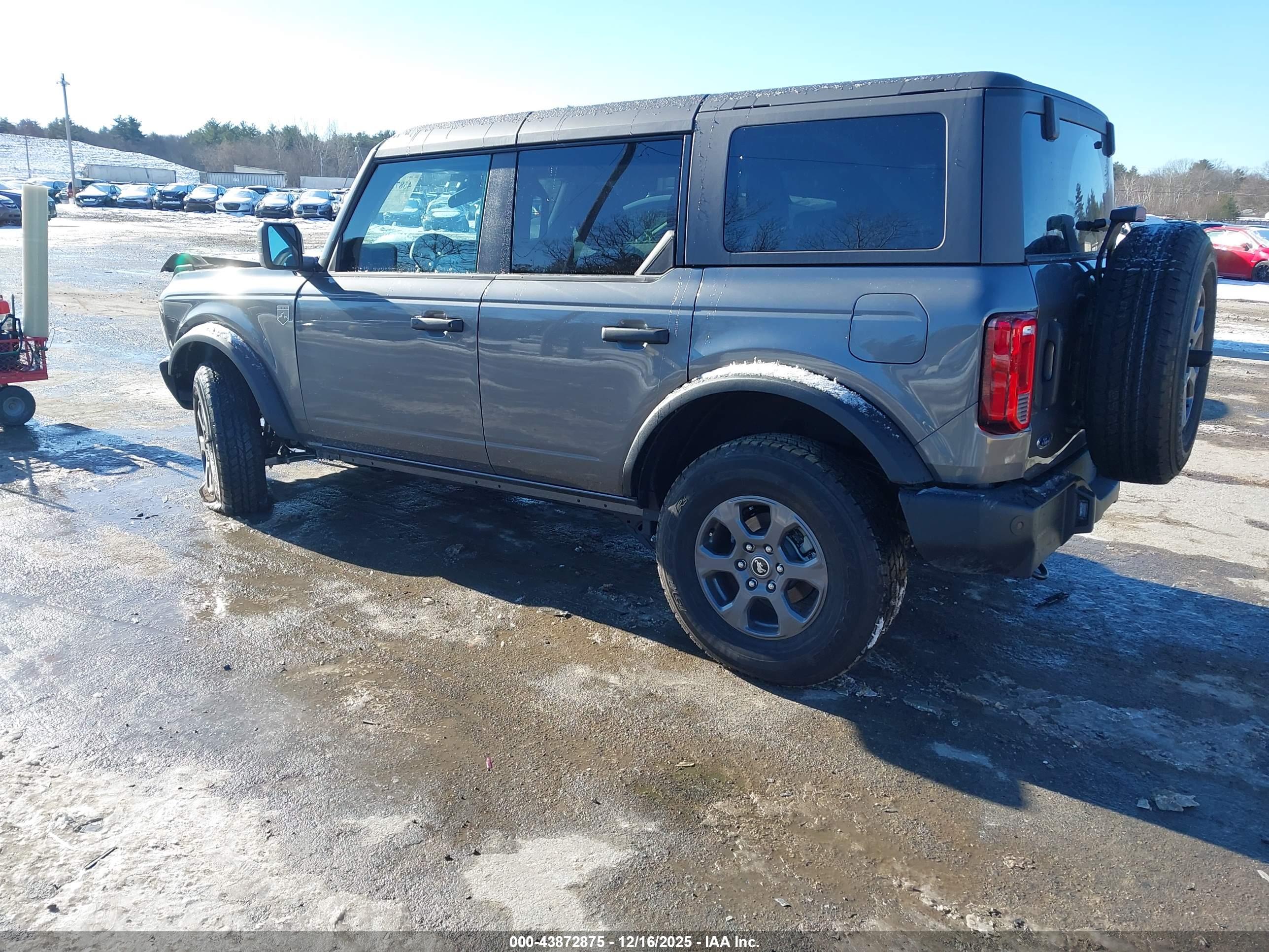 FORD BRONCO image 3