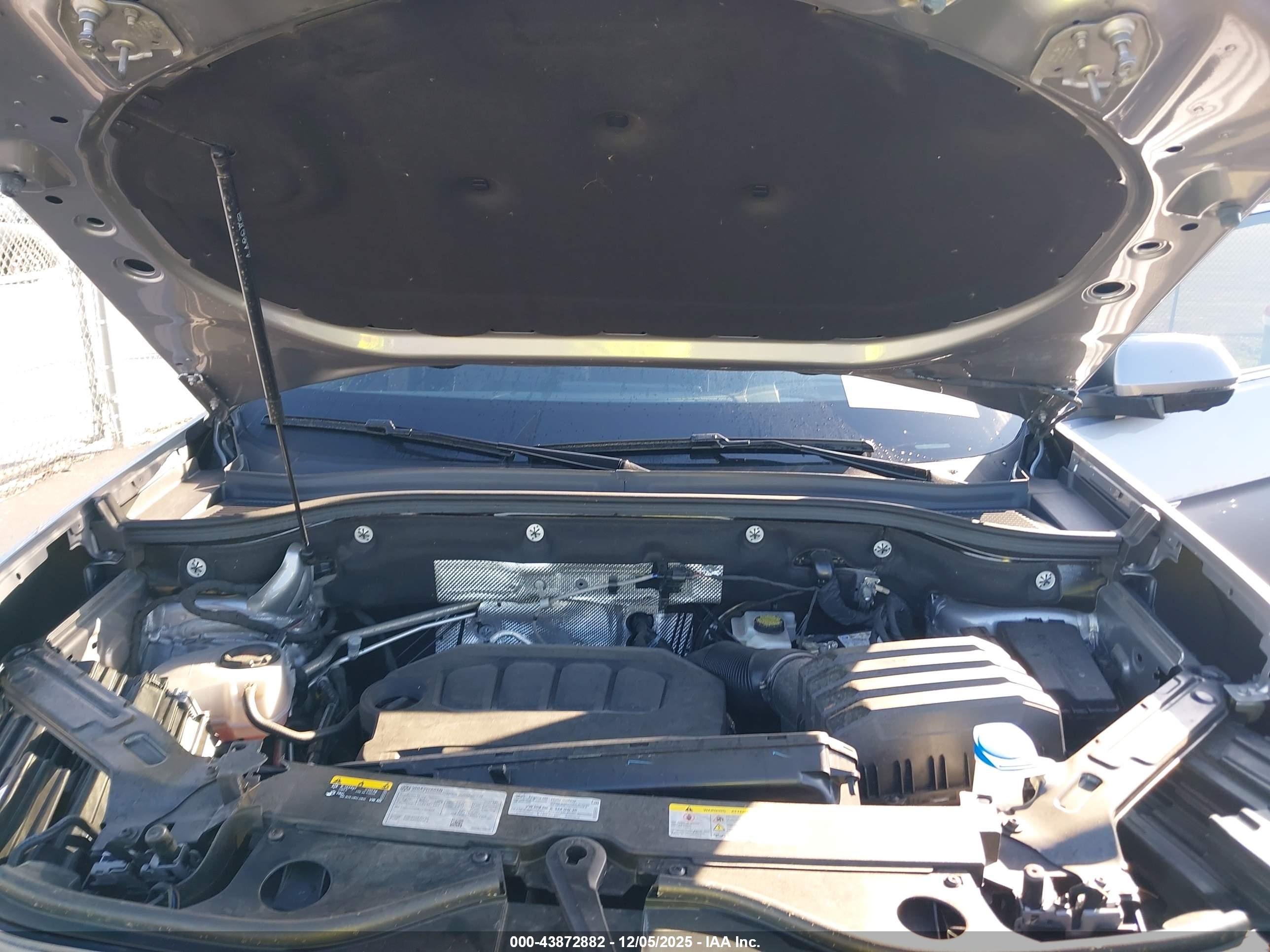 VOLKSWAGEN ATLAS image 10