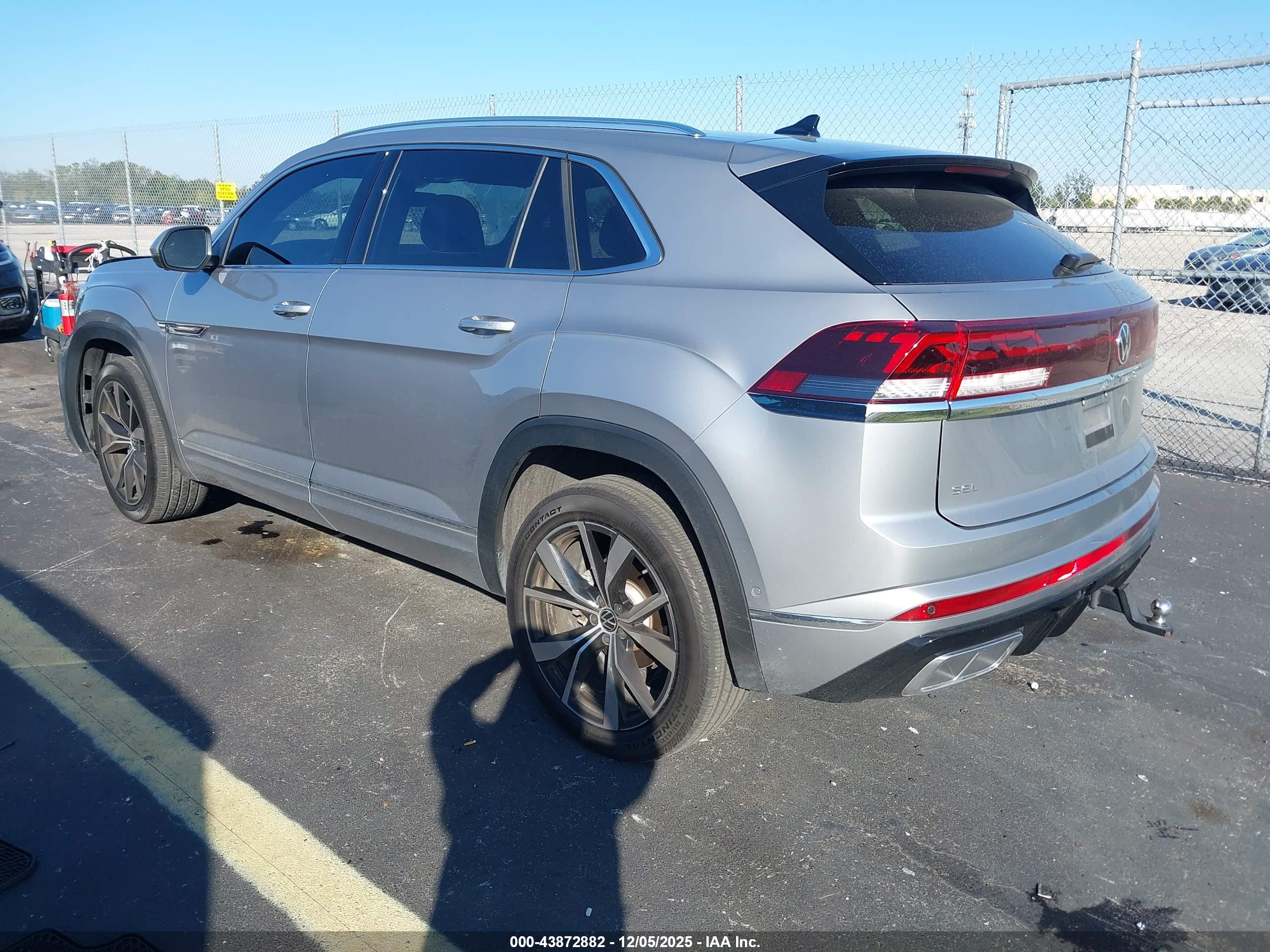 VOLKSWAGEN ATLAS image 3